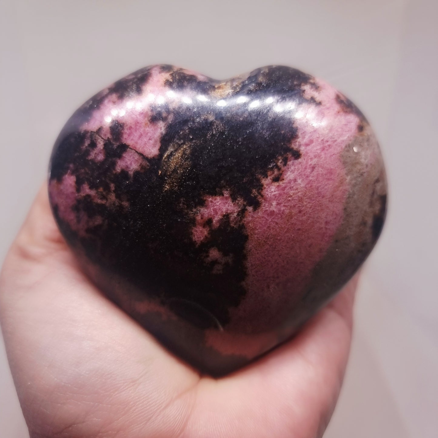 RHODONITE POLISHED HEART 378 g - LOVE & COMPASSION