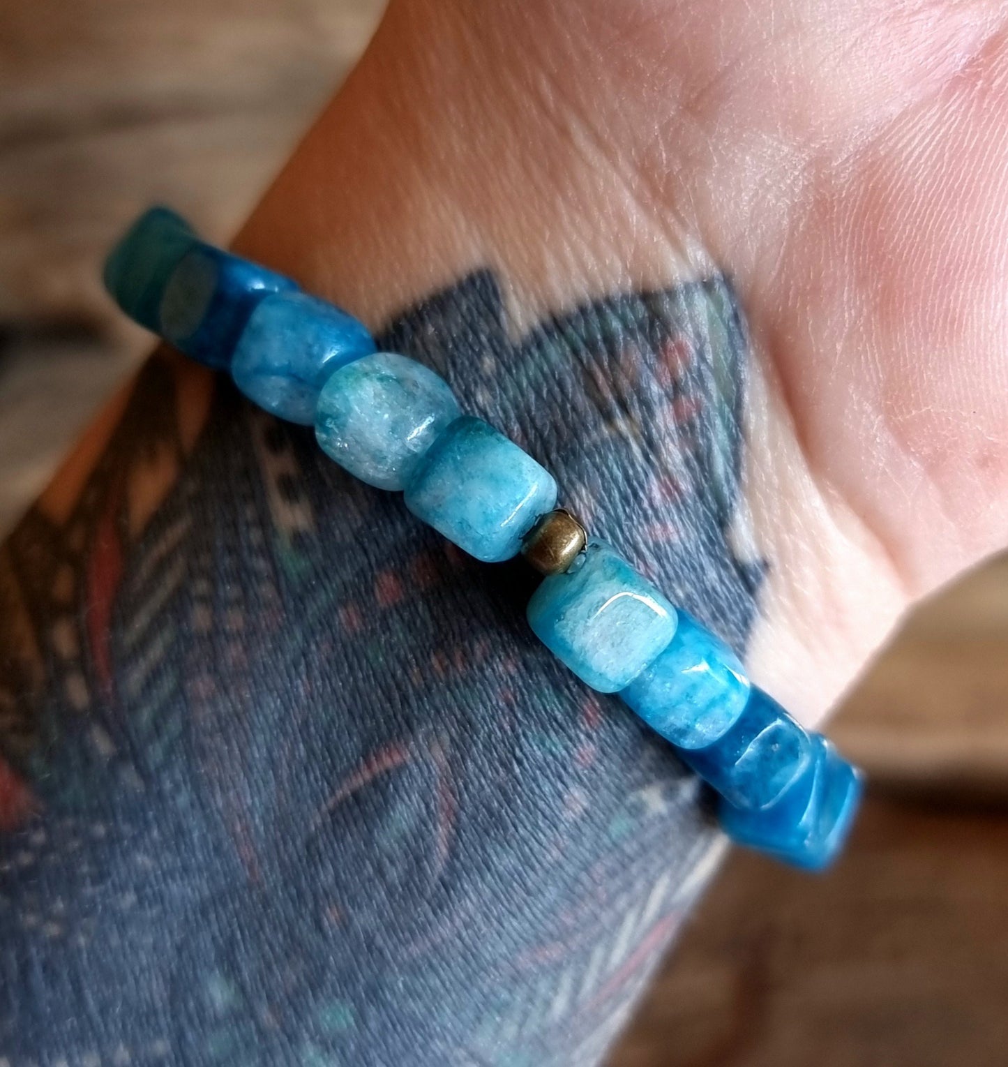BLUE AGATE NUGGET BRACELET - CONFIDENCE