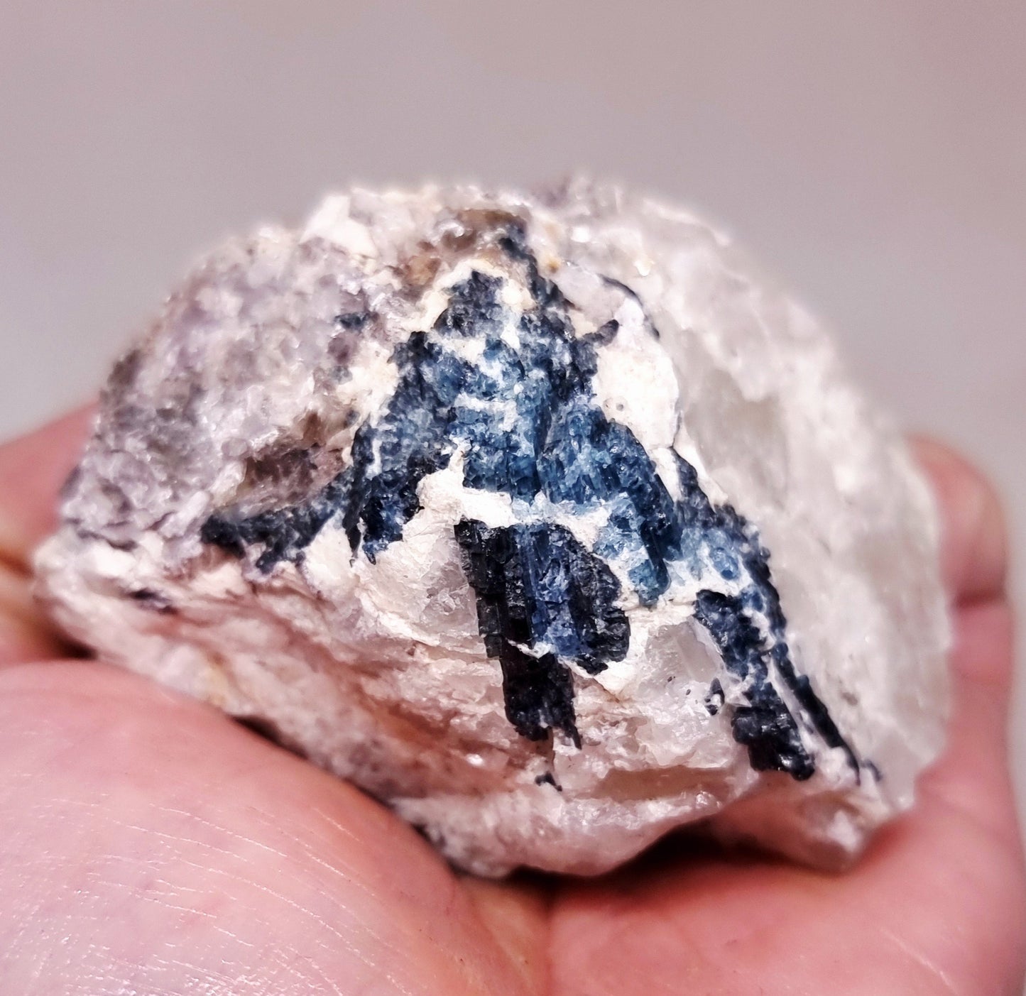 RARE BLUE INDICOLITE TOURMALINE IN WHITE QUARTZ 135 g