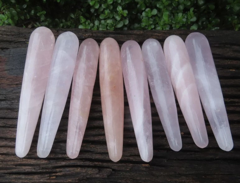 ROSE QUARTZ MASSAGE WAND