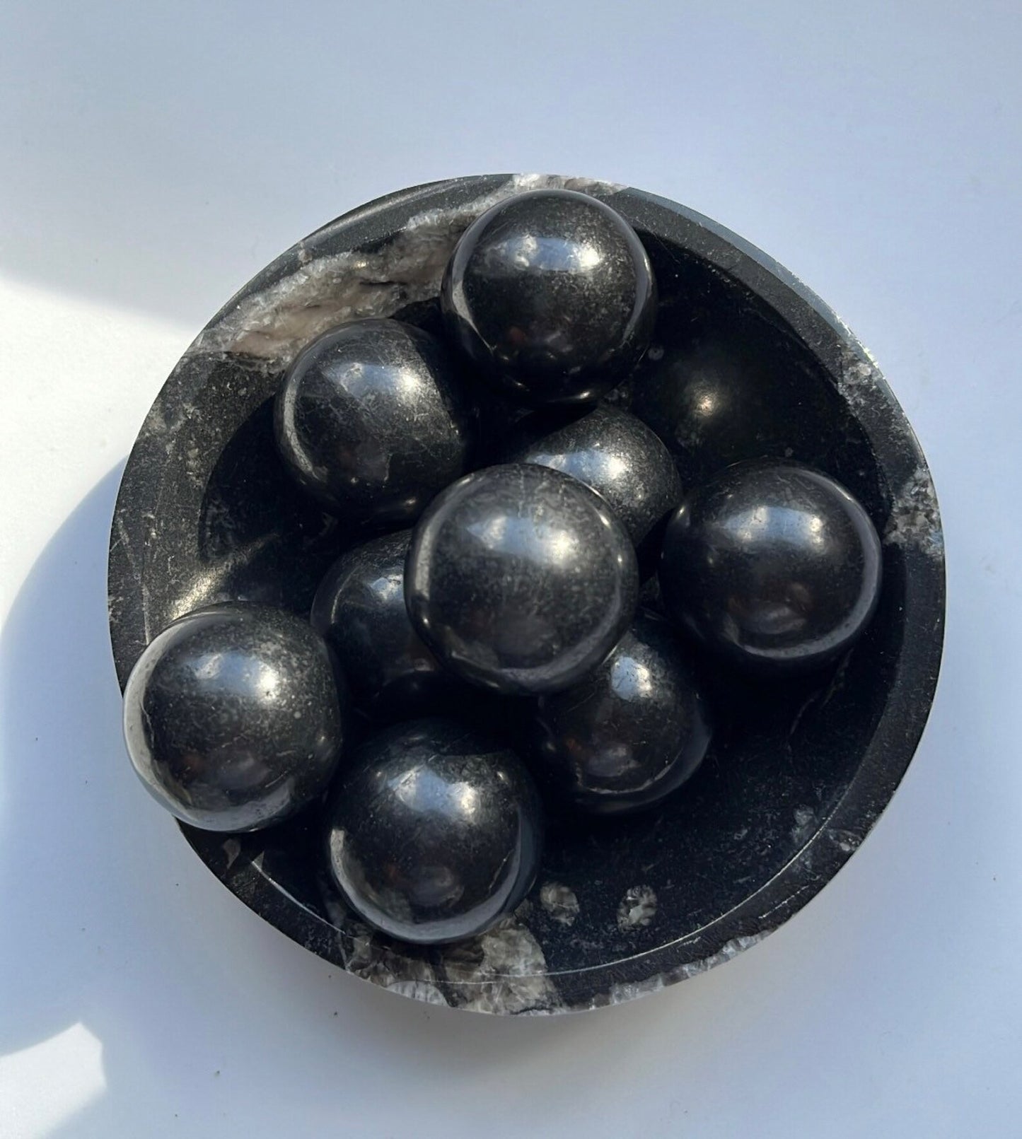 SHUNGITE SPHERE 2cm - GROUNDING & PROTECTION
