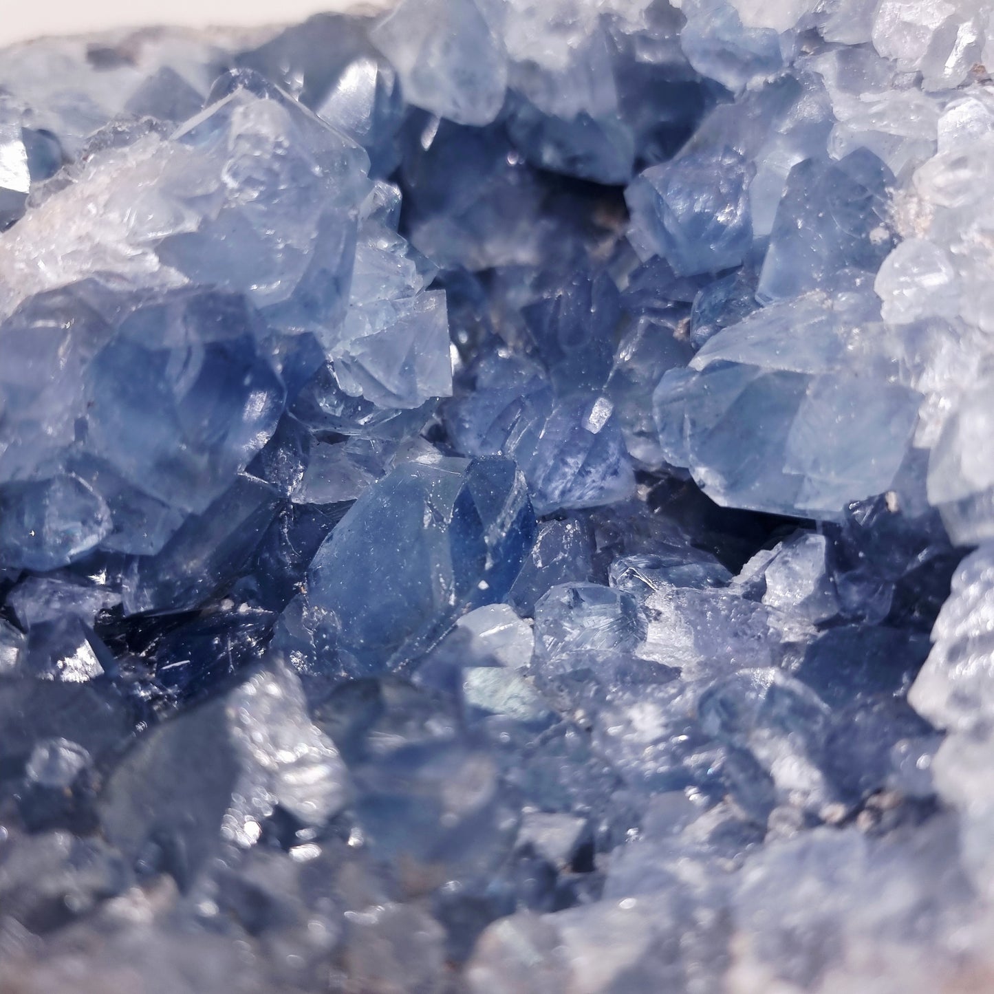 BLUE CELESTITE GEODE CLUSTER 6.4 kg - CLAIRVOYANCE