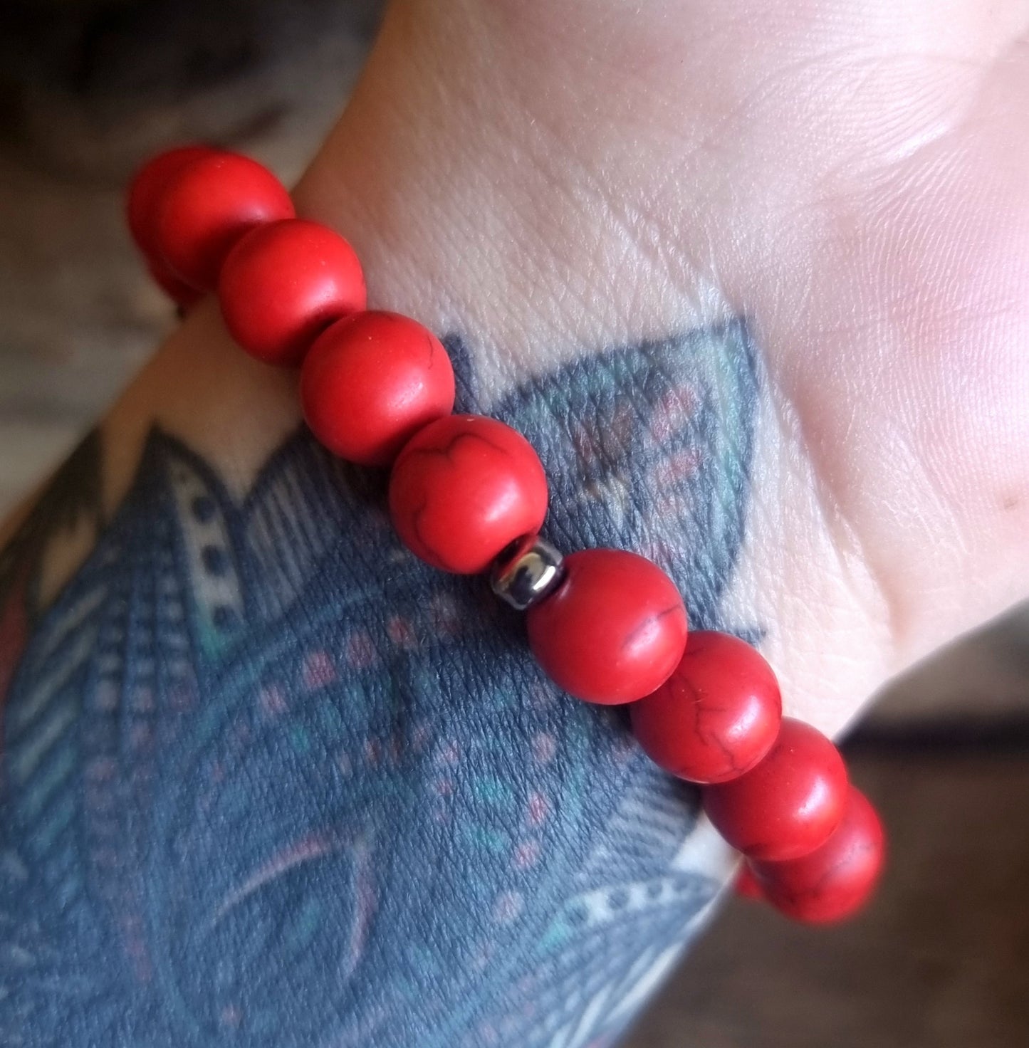 RED HOWLITE ENERGY BRACELET 8 mm - ENLIGHTENMENT