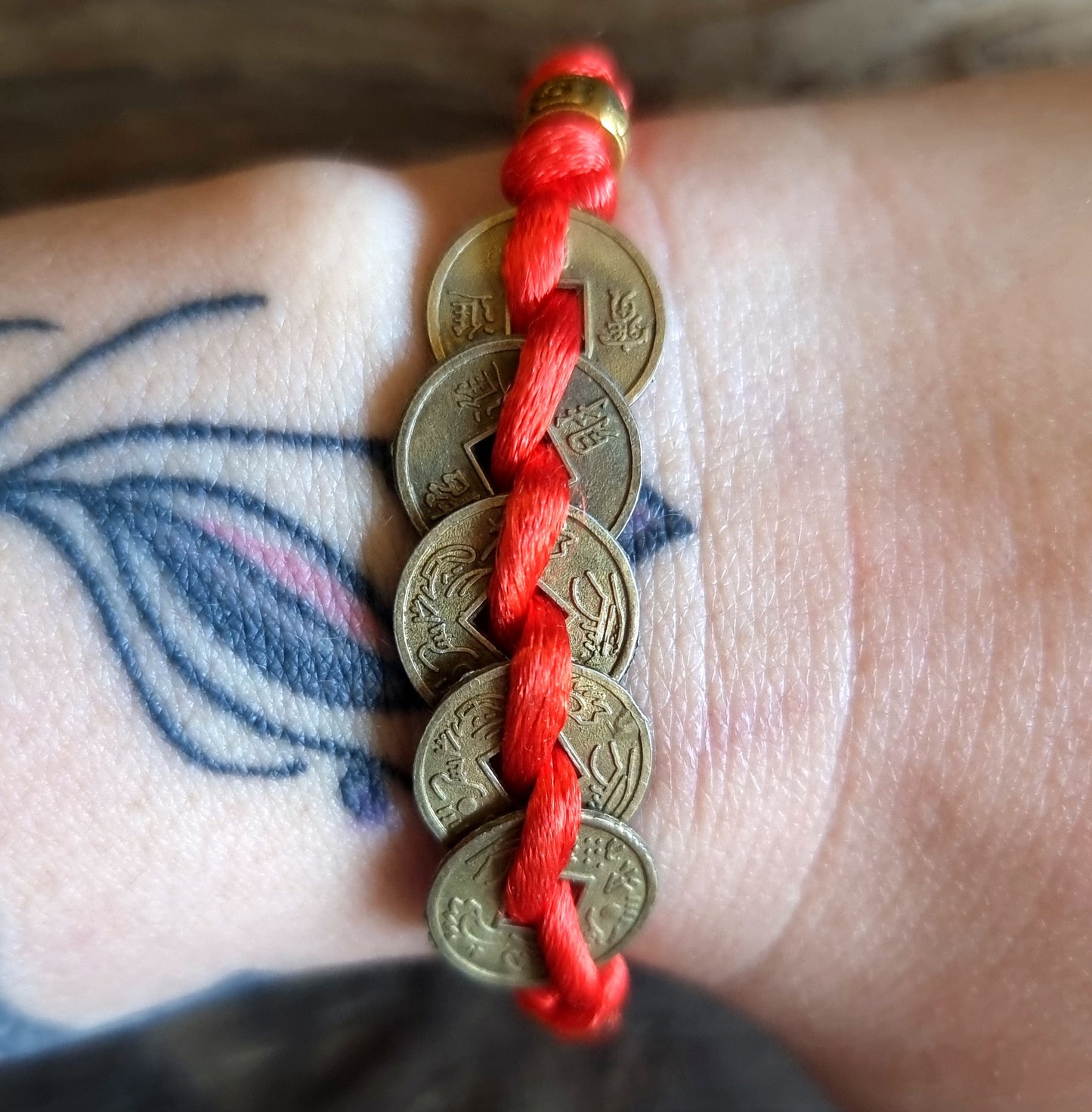LUCKY 5 COINS RED WOVEN BRACELET