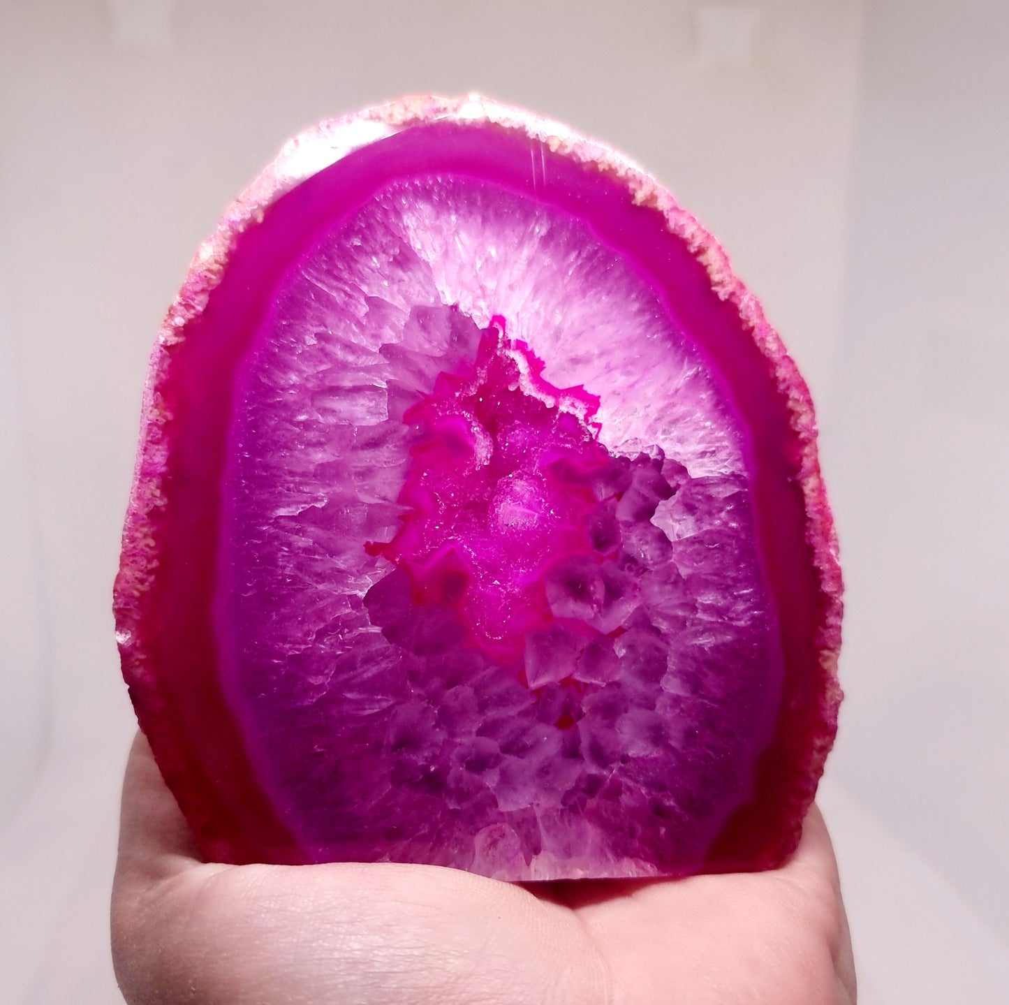 PINK AGATE GEODE 501 g - PASSION