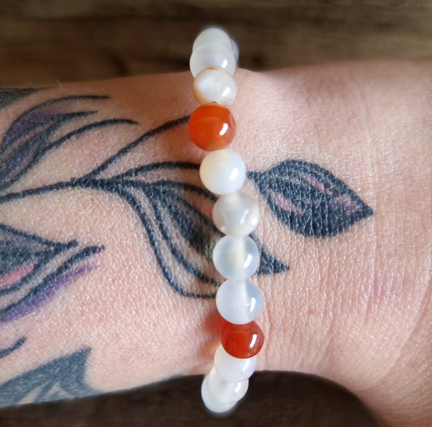 WHITE AGATE ENERGY BRACELET 6 mm - ANGEL & SPIRIT GUIDES COMMUNICATION