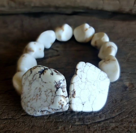 WHITE HOWLITE ENERGY NUGGET BRACELET 12 mm - HIGHER REALMS