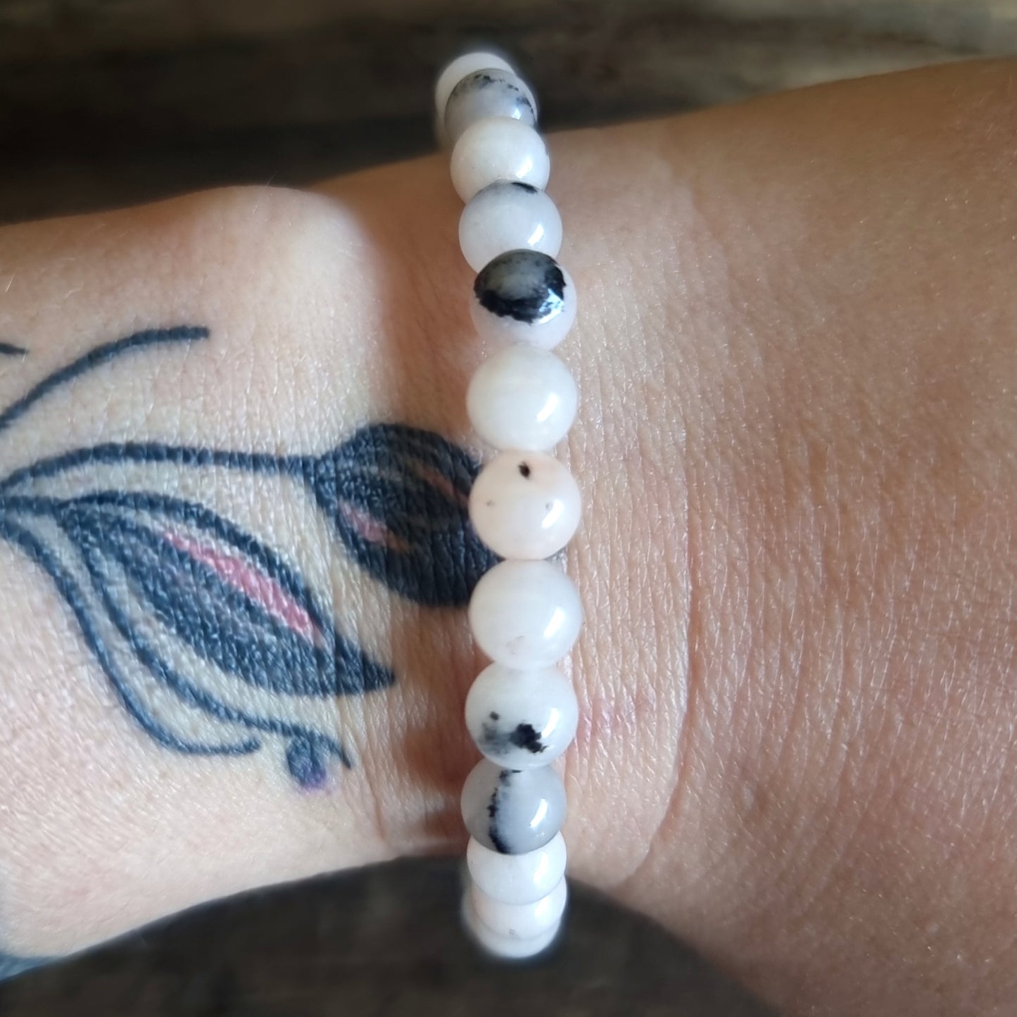PINK PLUM BLOSSOM JASPER ENERGY BRACELET 6 mm - THE HEART HEALER