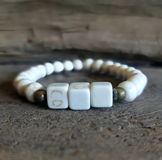 WHITE HOWLITE ENERGY SQ BRACELET 8 mm - HIGHER REALMS