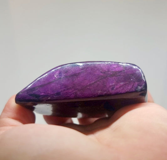 PURPERITE POLISHED FREEFORM 182 g - PSYCHIC PROTECTION / ASCENSION