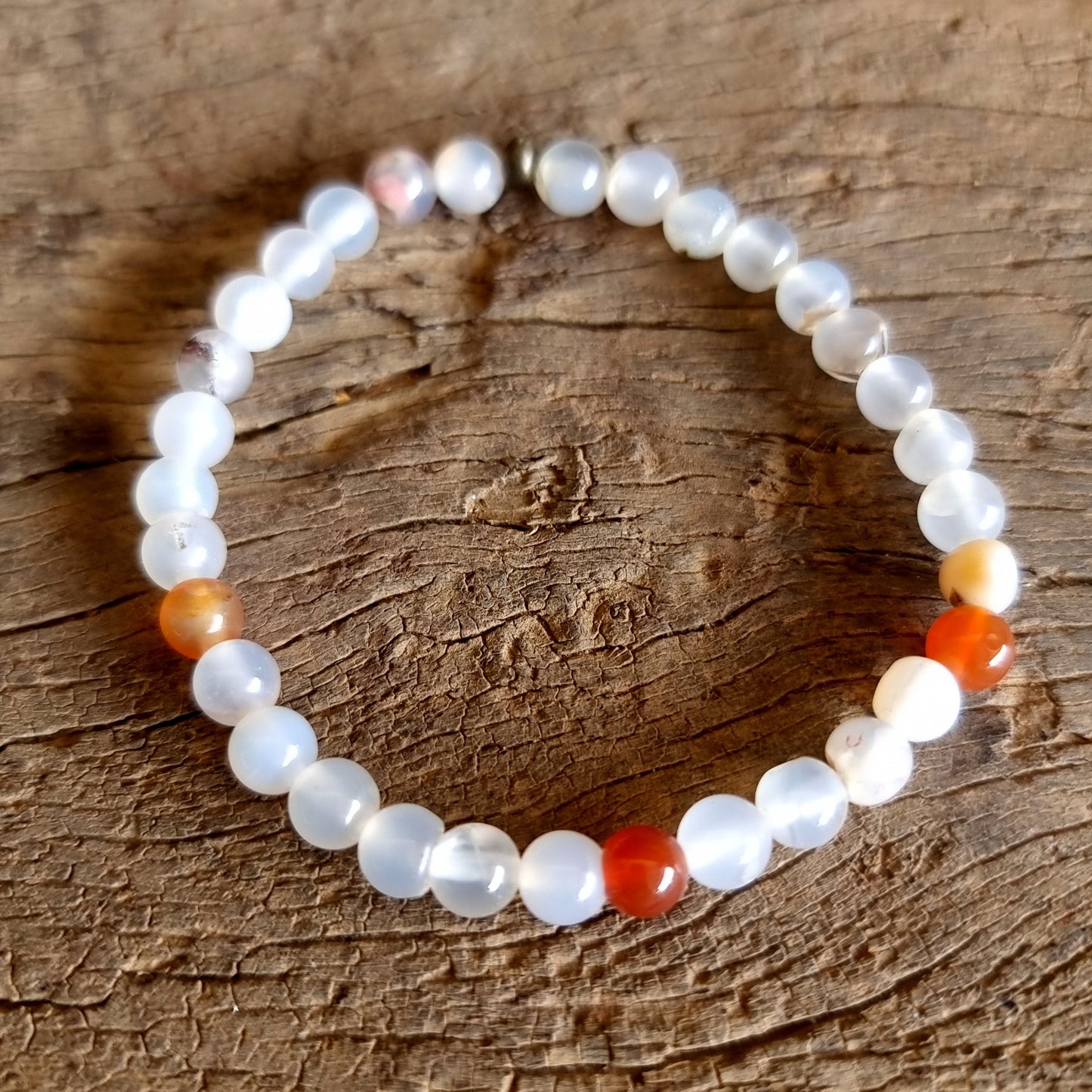 WHITE AGATE ENERGY BRACELET 6 mm - ANGEL & SPIRIT GUIDES COMMUNICATION