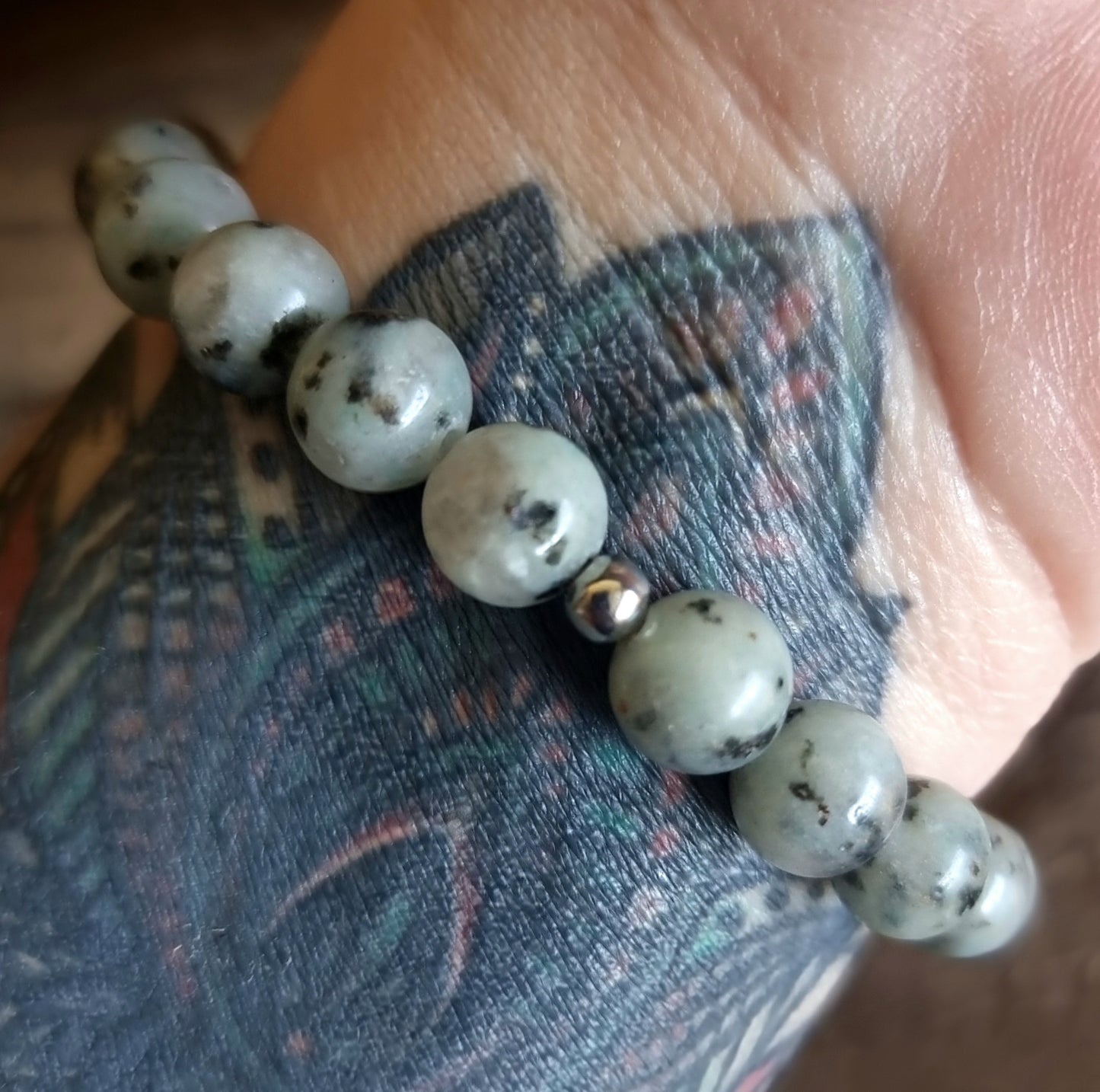 KIWI JASPER ENERGY BRACELET 8 mm - TRANQUILITY
