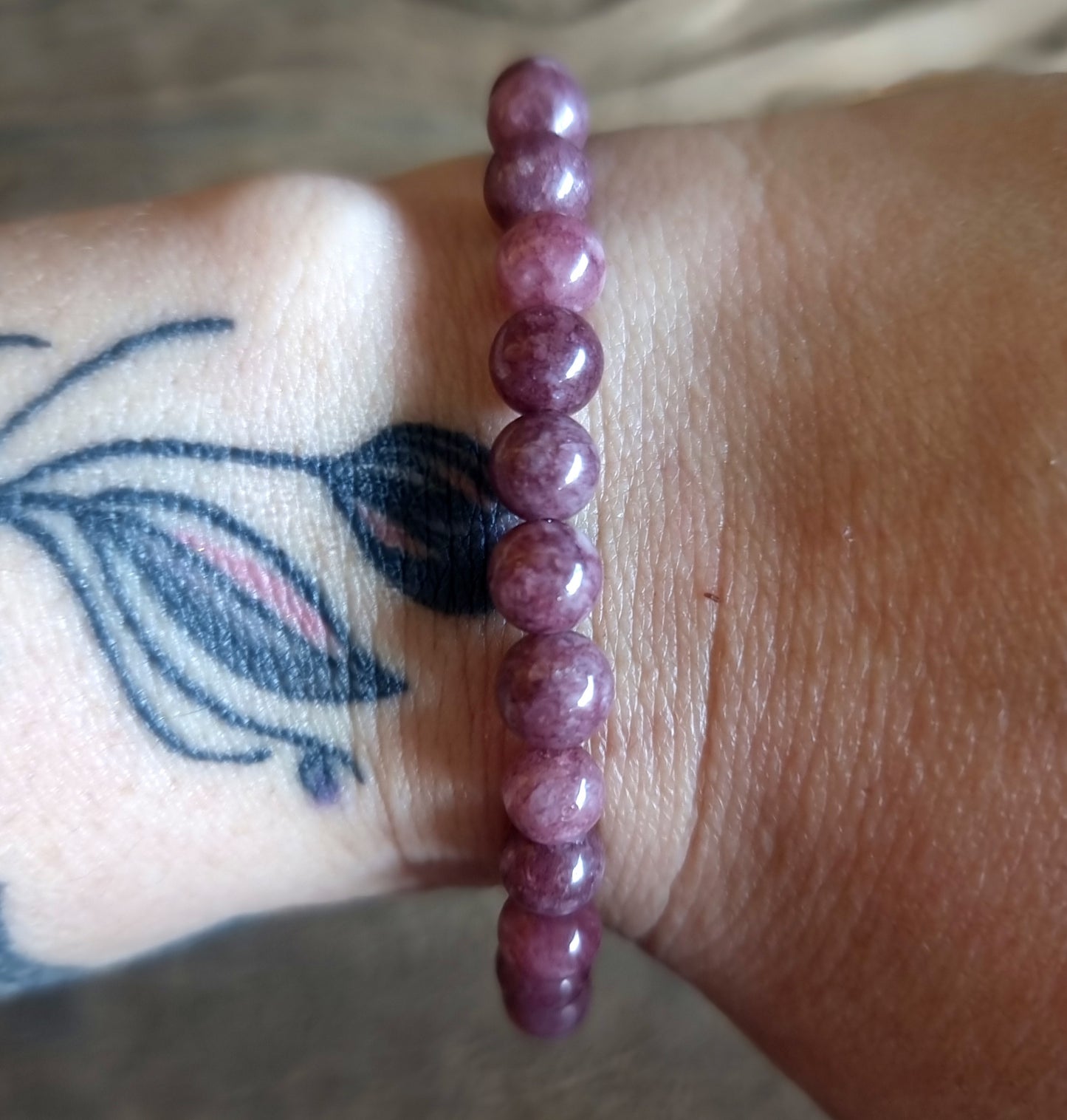 LEPIDOLITE ENERGY BRACELET 6 mm - TRANSITION