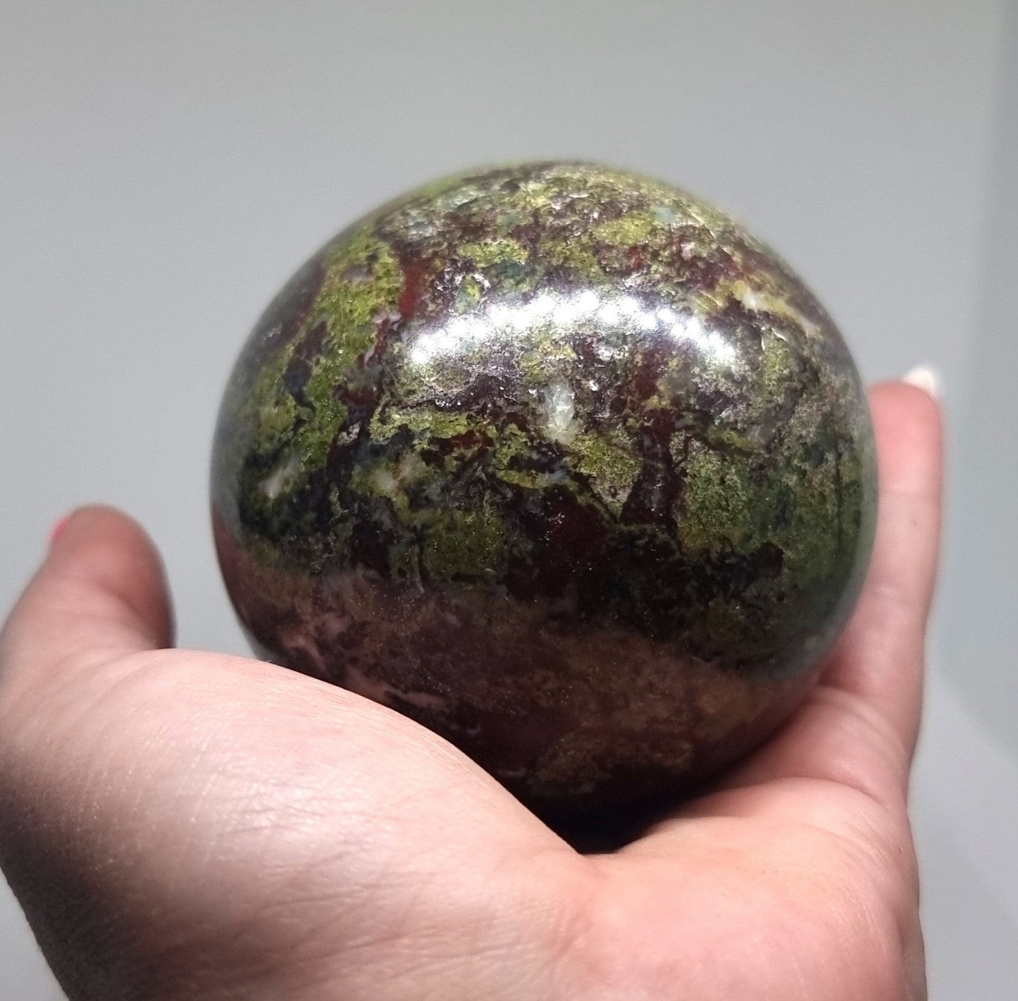 DRAGON BLOODSTONE JASPER POLISHED SPHERE 7 cm - PROTECTION & GROUNDING