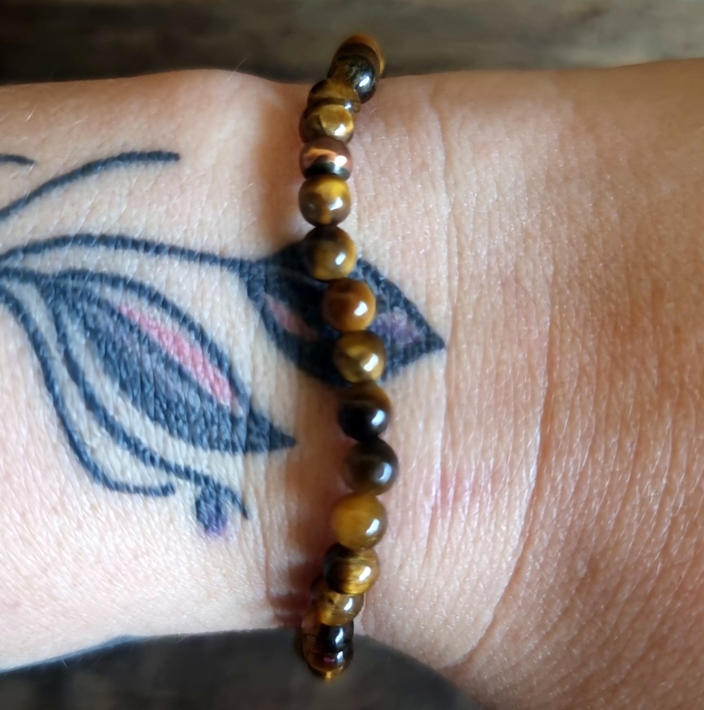 TIGER EYE ENERGY BRACELET 4 mm - COURAGE & PROTECTION