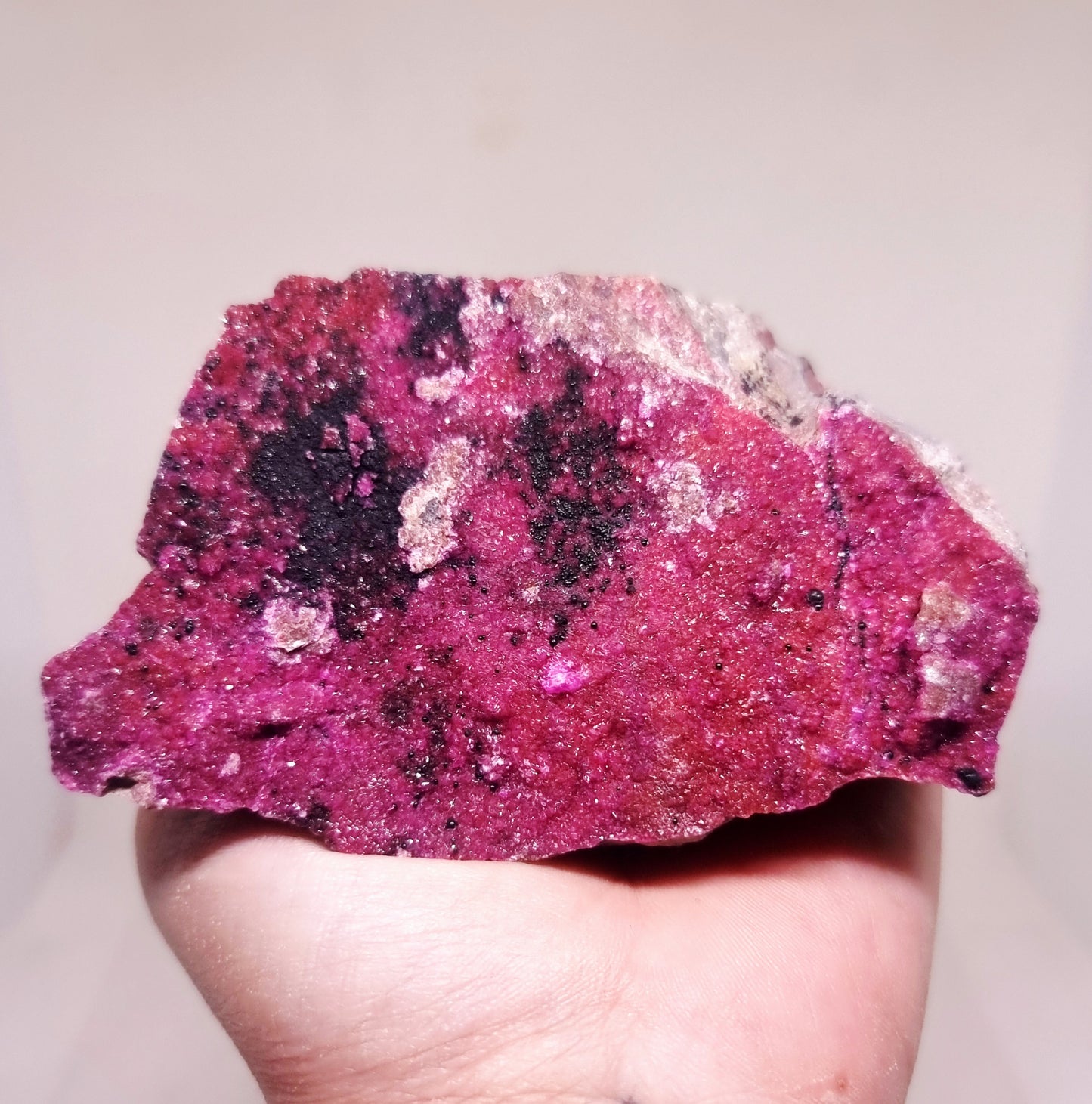 BRIGHT PINK SALROSE COBALTOAN DOLOMITE 391 g - SELF LOVE