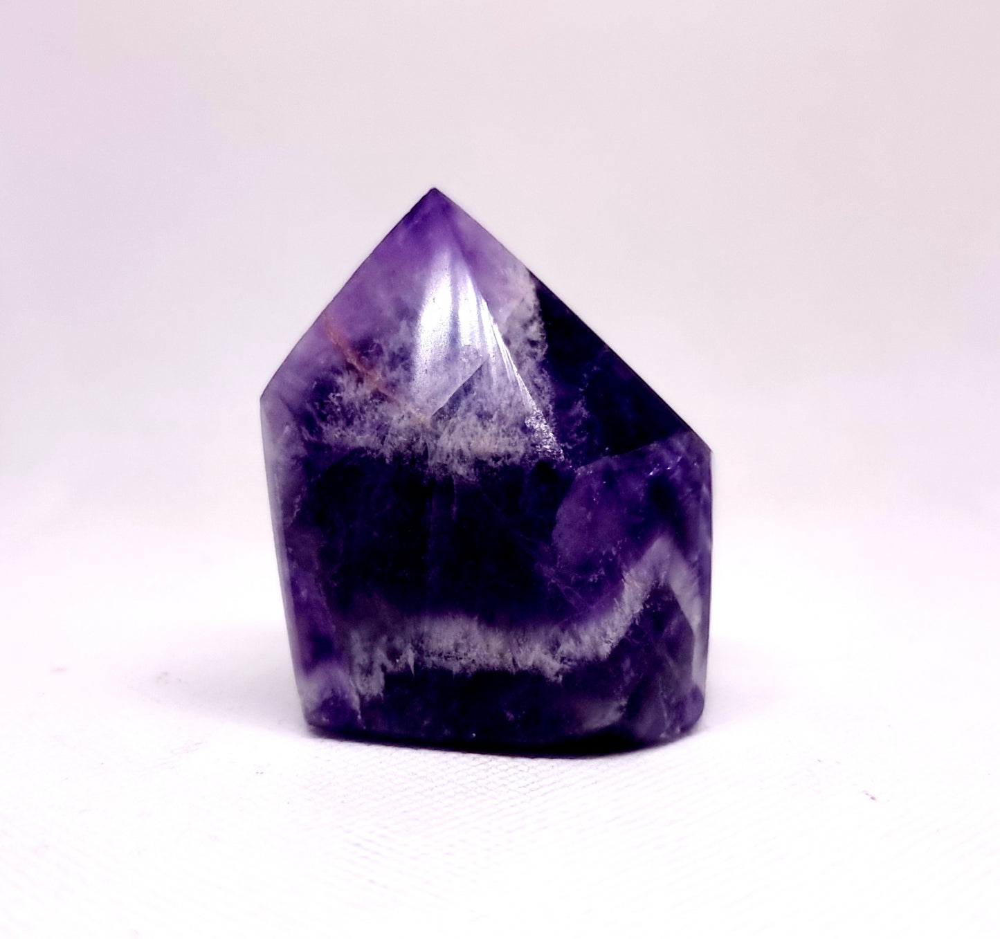 CHEVRON AMETHYST POLISHED TOWER 6 cm (193g) - INTUITION