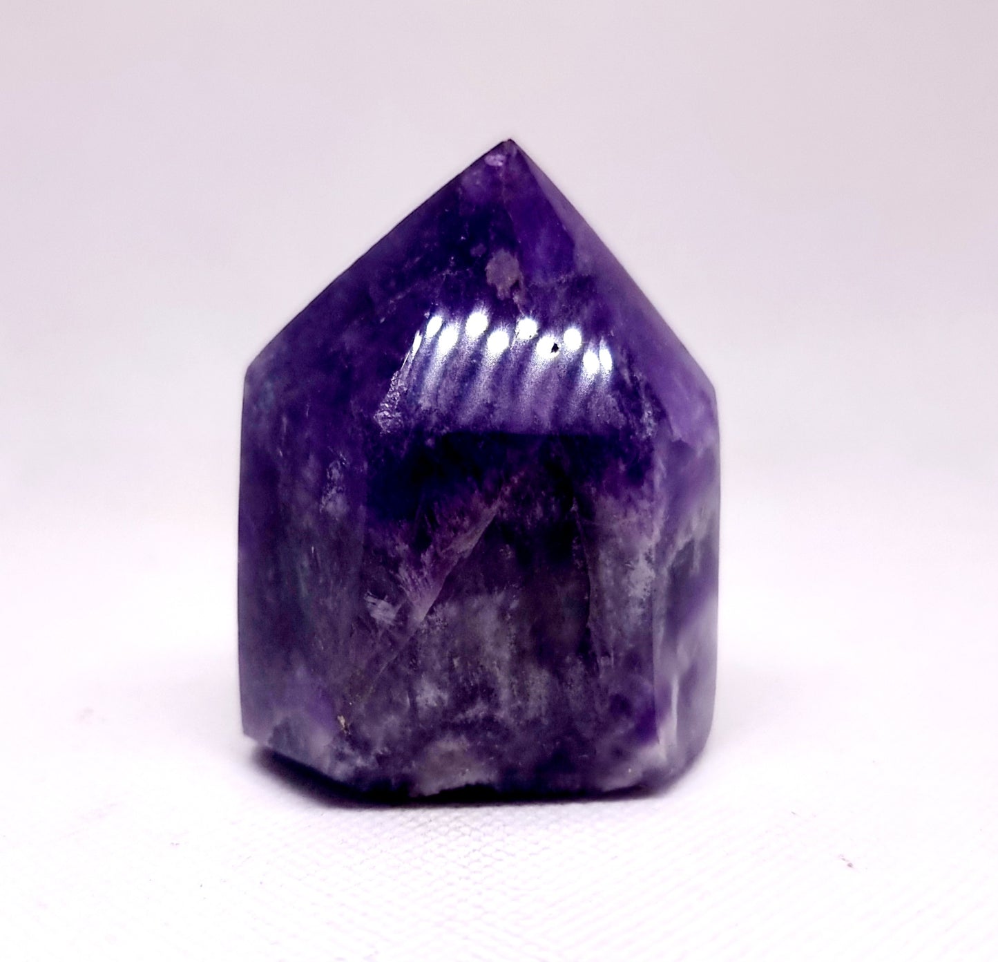 CHEVRON AMETHYST POLISHED TOWER 6 cm (184g) - INTUITION