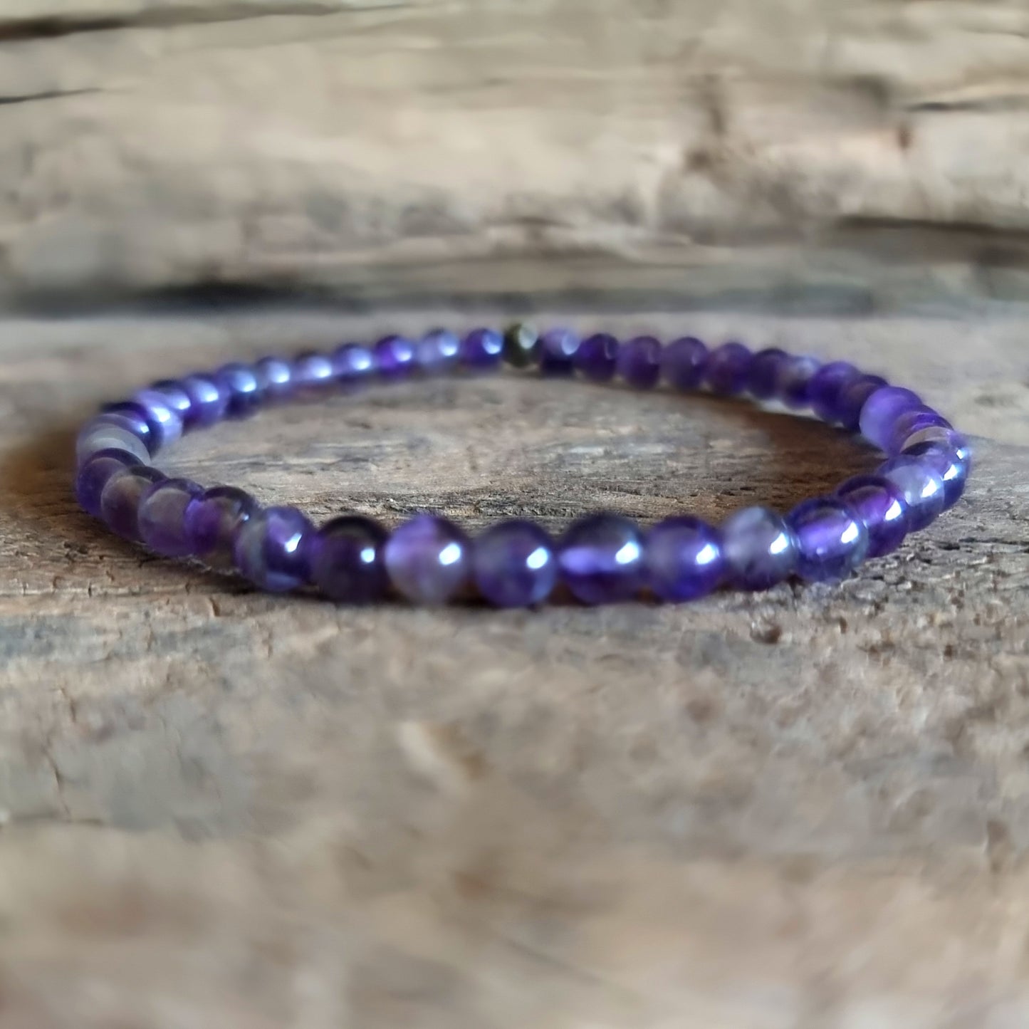 AMETHYST ENERGY BRACELET 4 mm - INTUITION AND PROTECTION