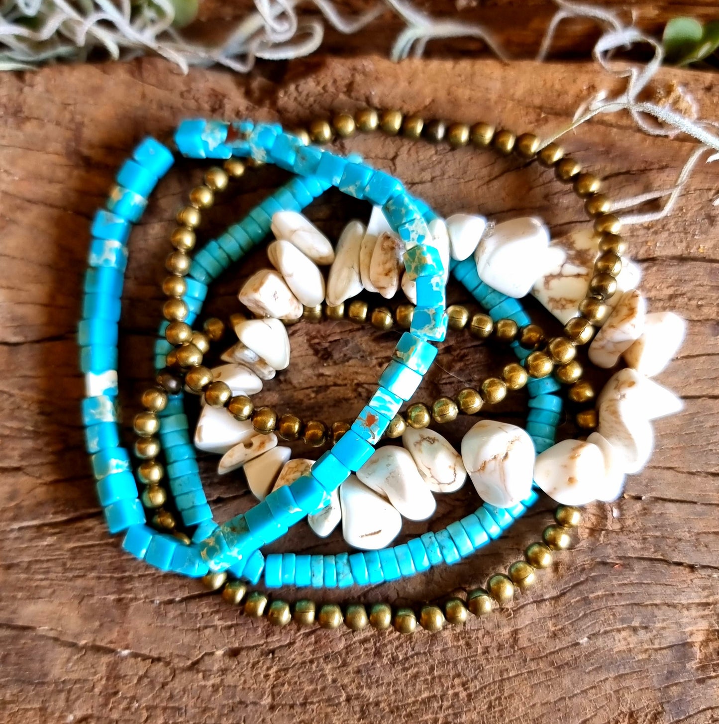 TURQUISE HOWLITE BRACELET SET - HIGHER REALMS