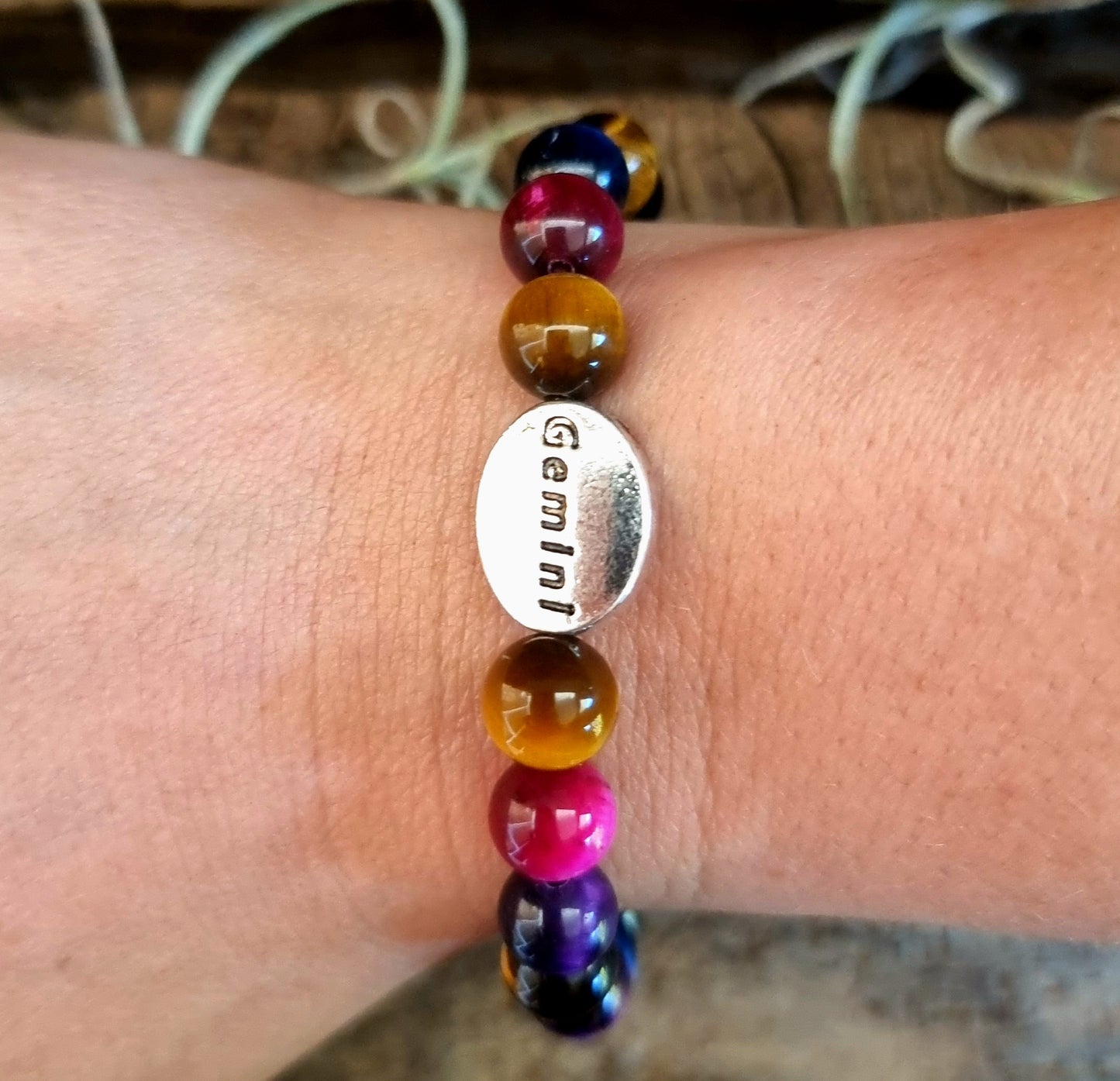 GEMINI ZODIAC ENERGY BRACELET - COLOURED TIGER'S EYE