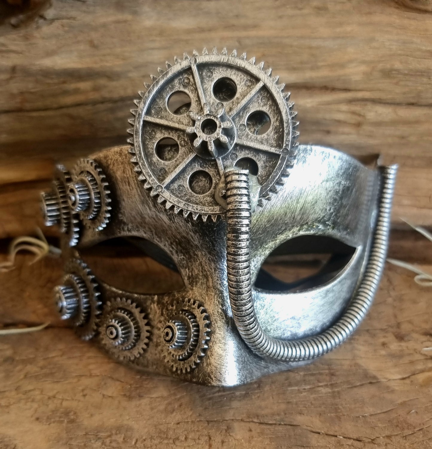 SILVER FANTASY BALL MASK
