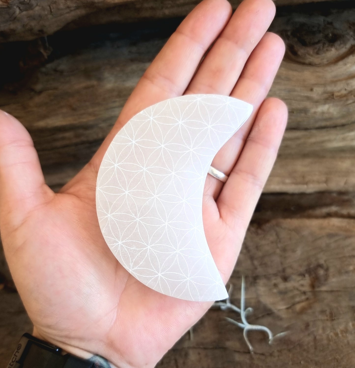 SELENITE MOON CHARGING PLATE - ANGELIC GUIDANCE