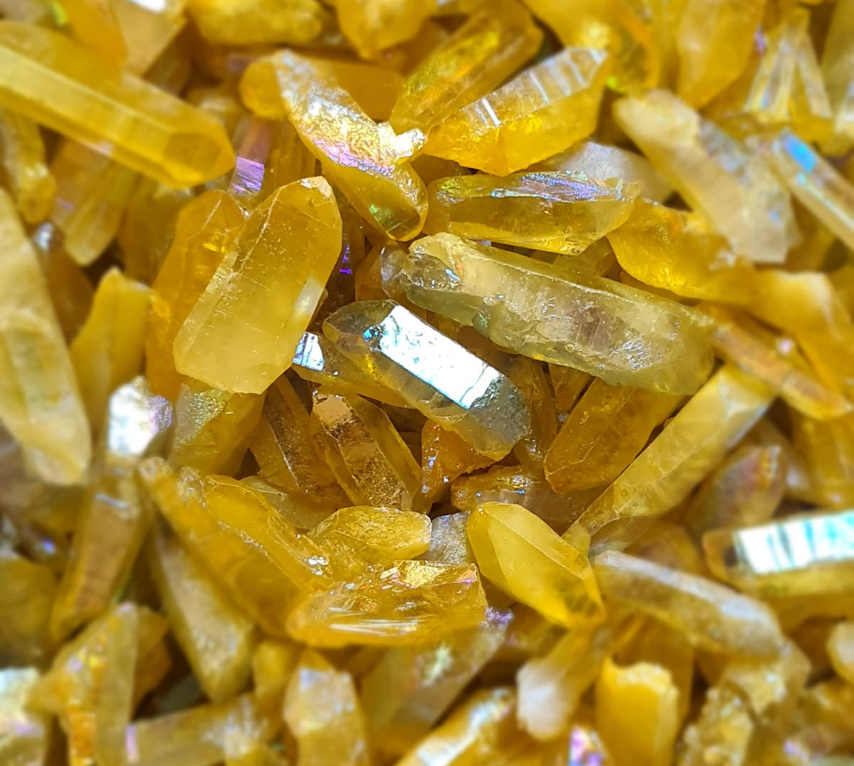 YELLOW AURA QUARTZ CRYSTAL POINT - CONFIDENCE & JOY