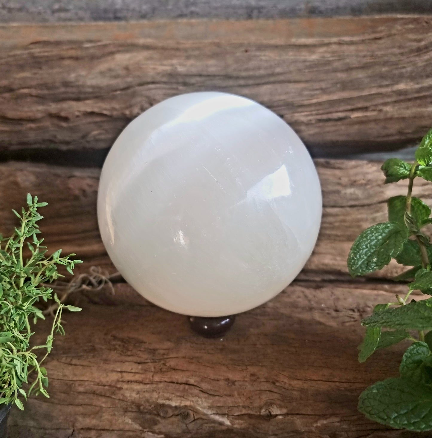 SELENITE SPHERE 15cm - ANGELIC GUIDANCE