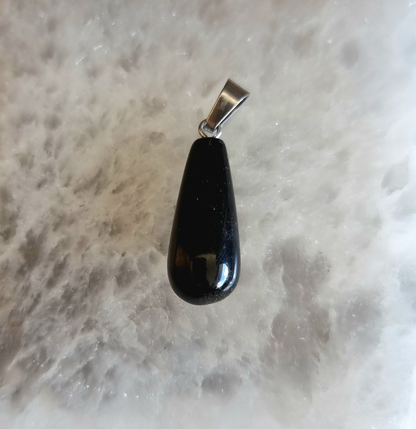 BLACK ONYX DROP PENDANT - PROTECTION