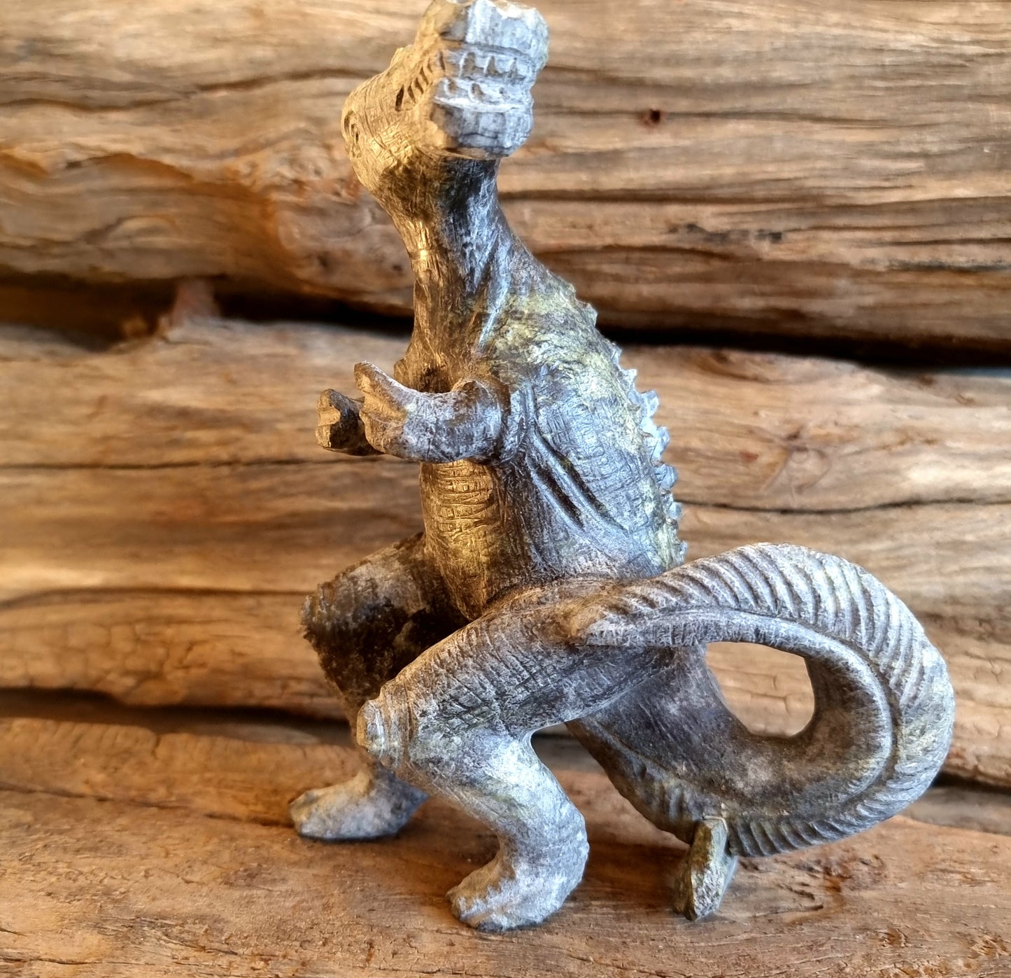 SERPENTINE HANDCARVED T-REX - INTUITION & PROTECTION