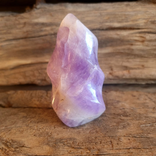 POLISHED CHEVRON AMETHYST FLAME - INTUITION