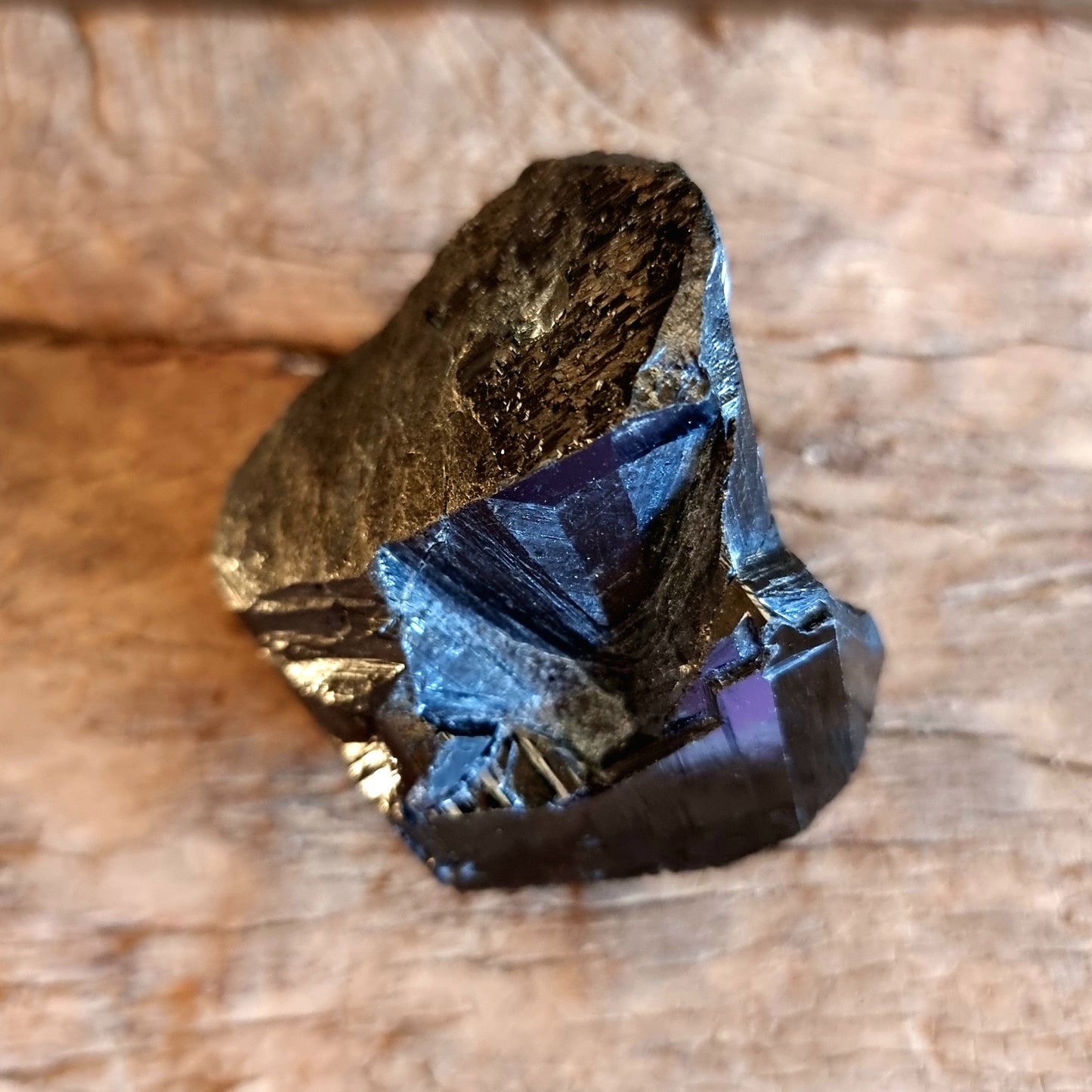 BLACK SCHORL TOURMALINE WITH FLUORESCENT HYALITE F