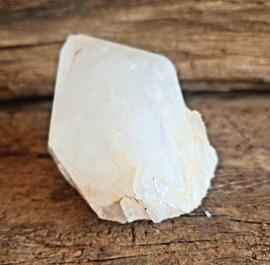 ROUGH QUARTZ CRYSTAL POINT F - MASTER HEALER