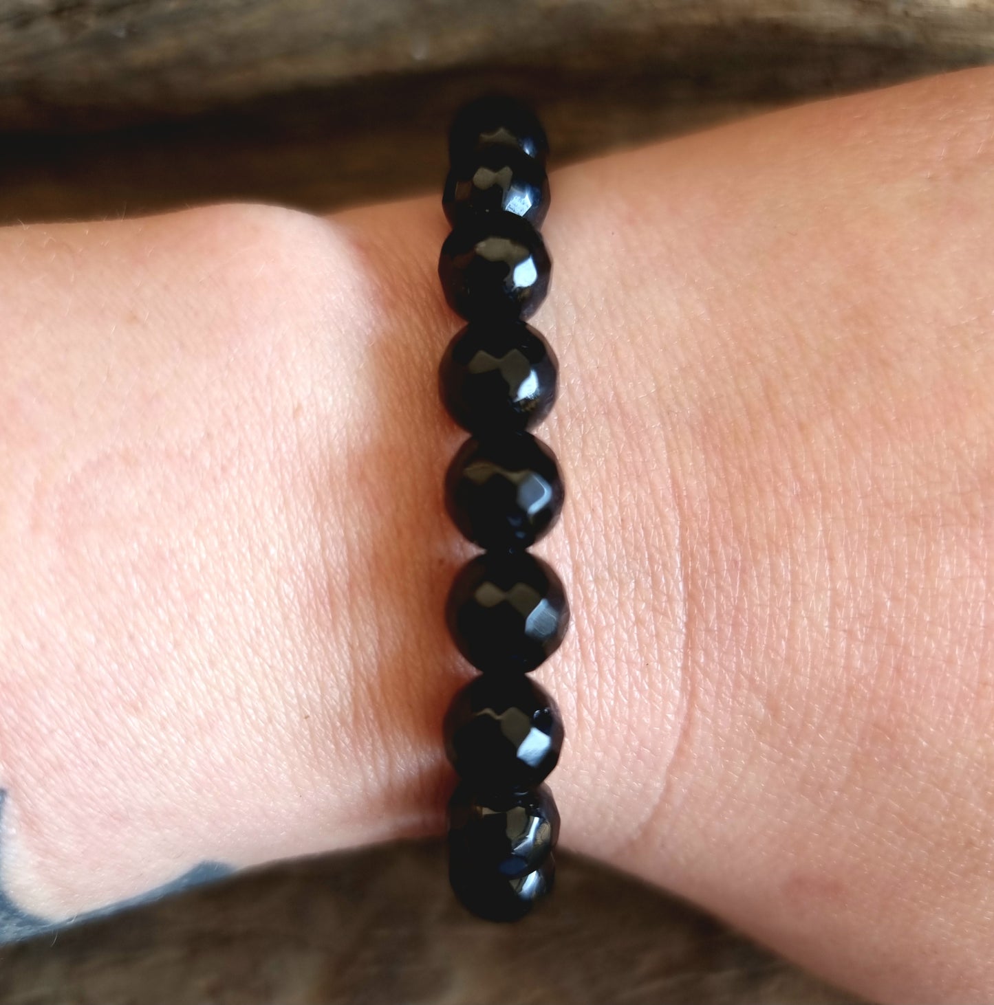 BLACK AGATE FASCETED BRACELET 8mm - PROTECTION