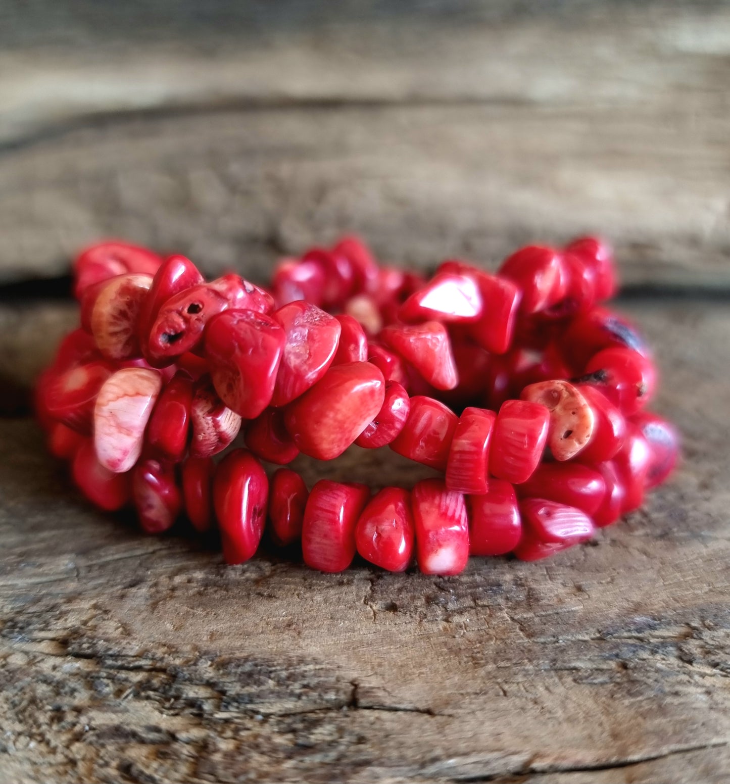 RED CORAL CHIPPED BRACELET - GOOD FORTUNE