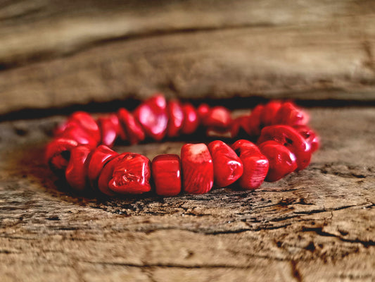 RED CORAL CHIPPED BRACELET - GOOD FORTUNE