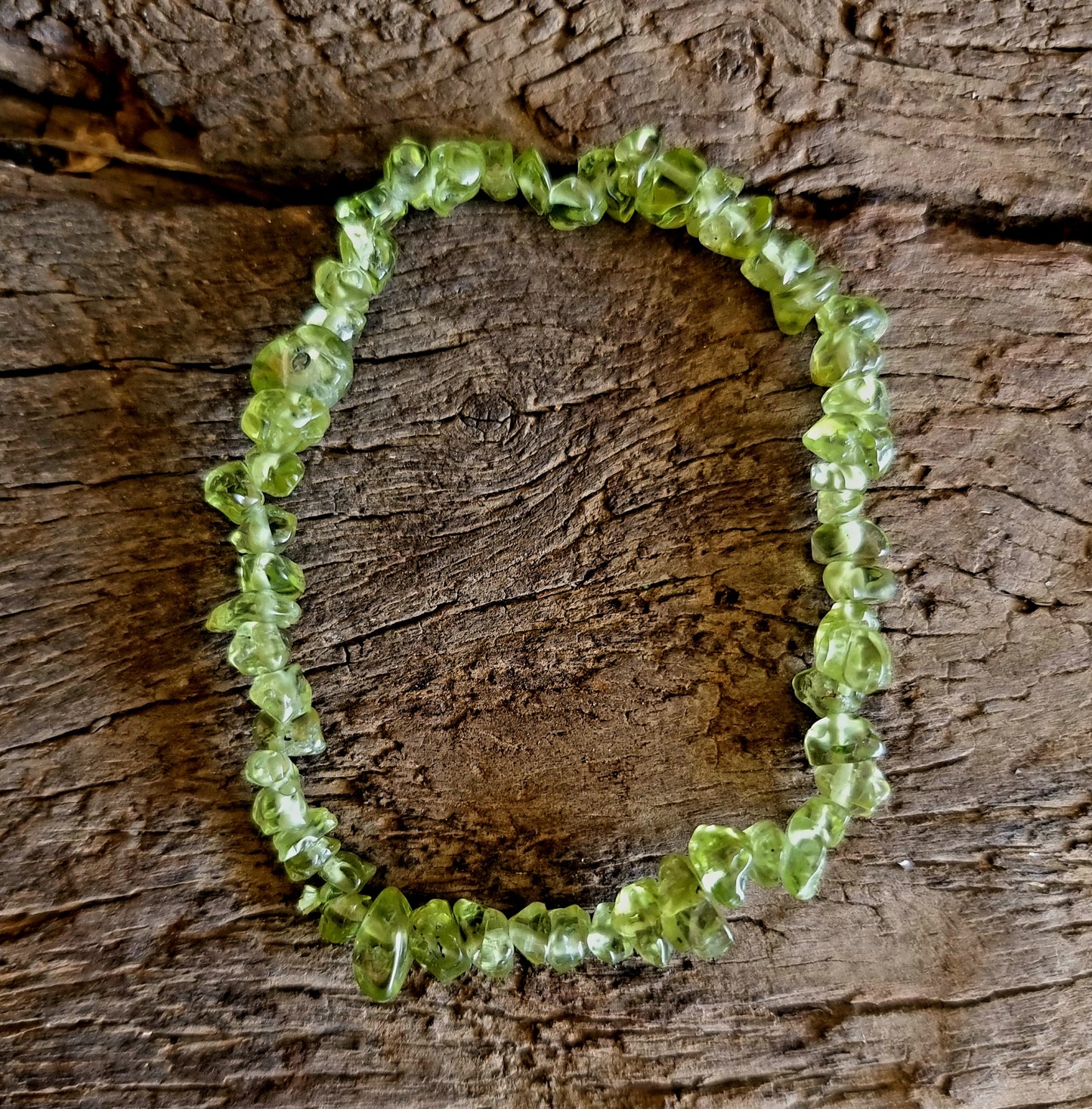 PERIDOT CHIPPED BRACELET - ABUNDANCE