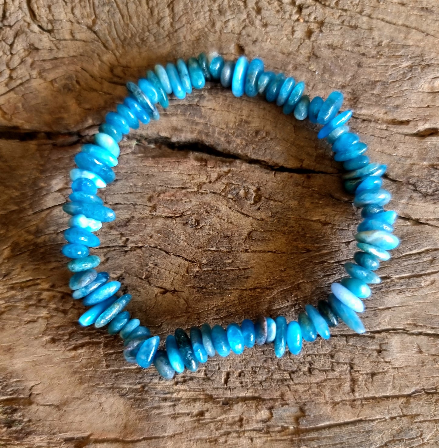 APATITE CHIPPED BRACELET - THE STONE OF MANIFESTATION