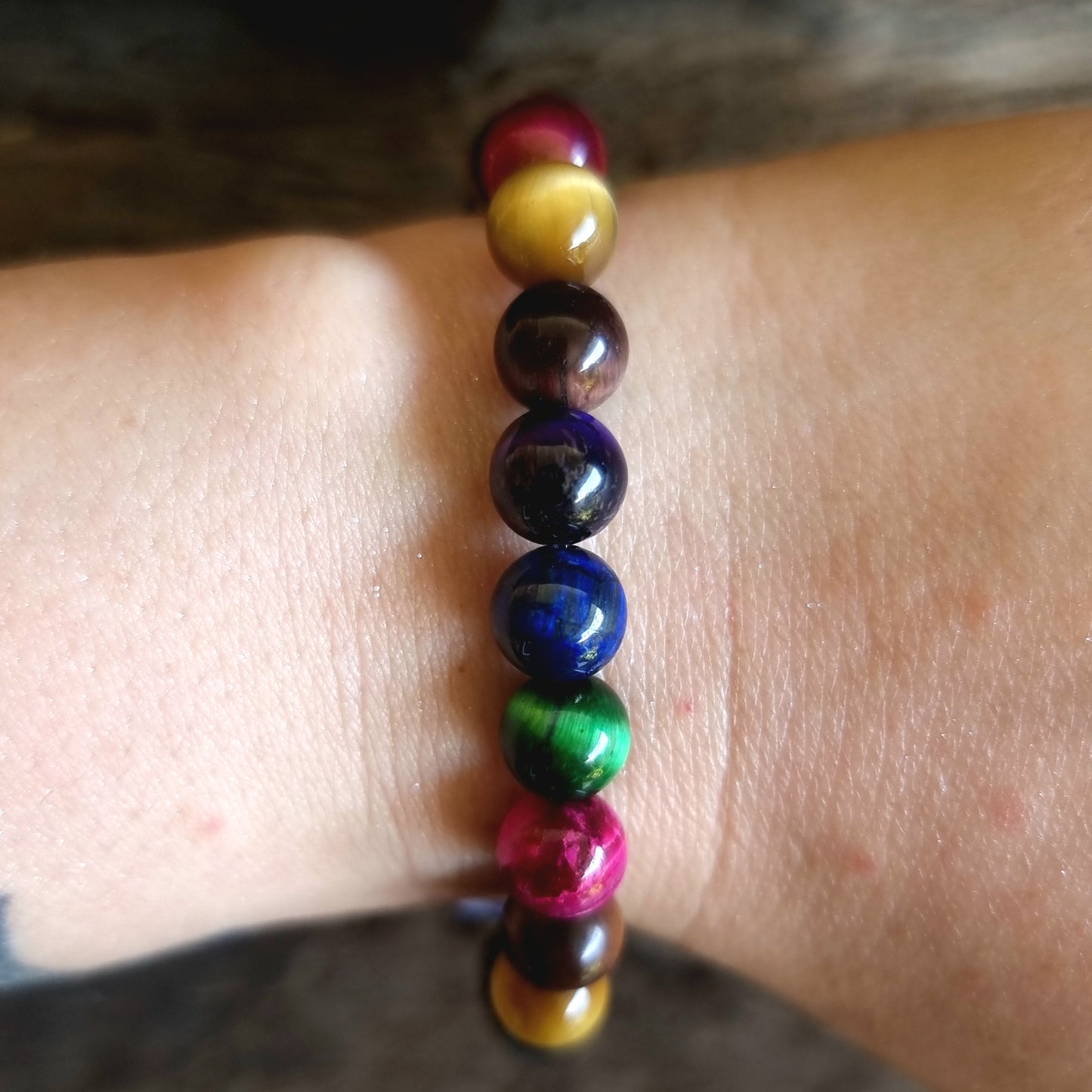 COLOURED TIGER EYE BRACELET 8mm - SELF CONFIDENCE & STRENGHT