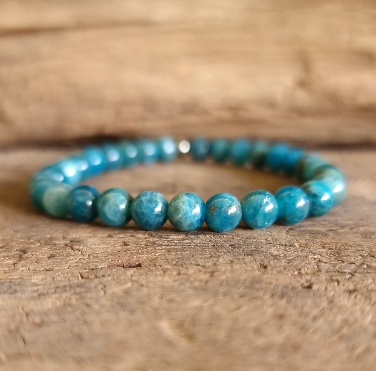 Blue Apatite energy bracelet 6mm for manifestation - Wildlings Crystals