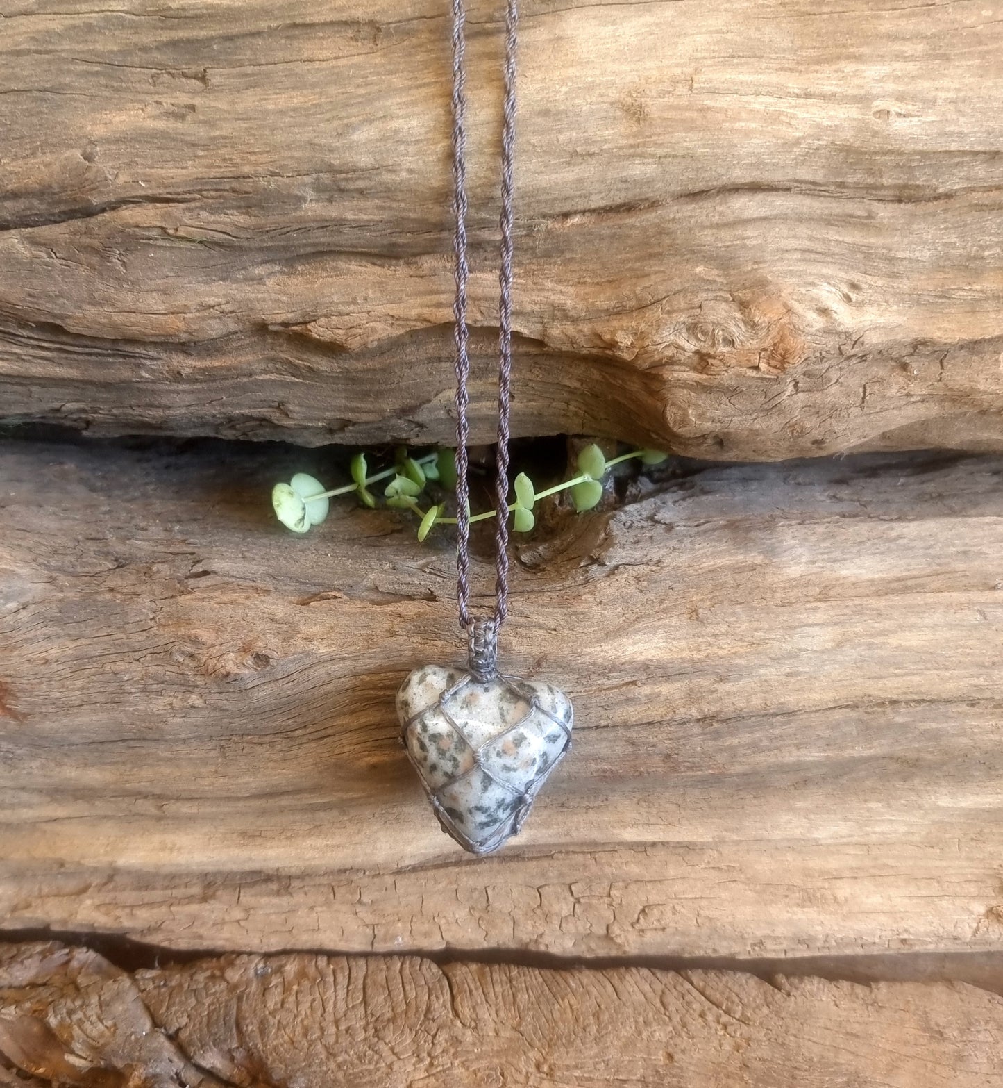 DALMATION STONE JASPER MACRAME NECKLACE - GROUNDING