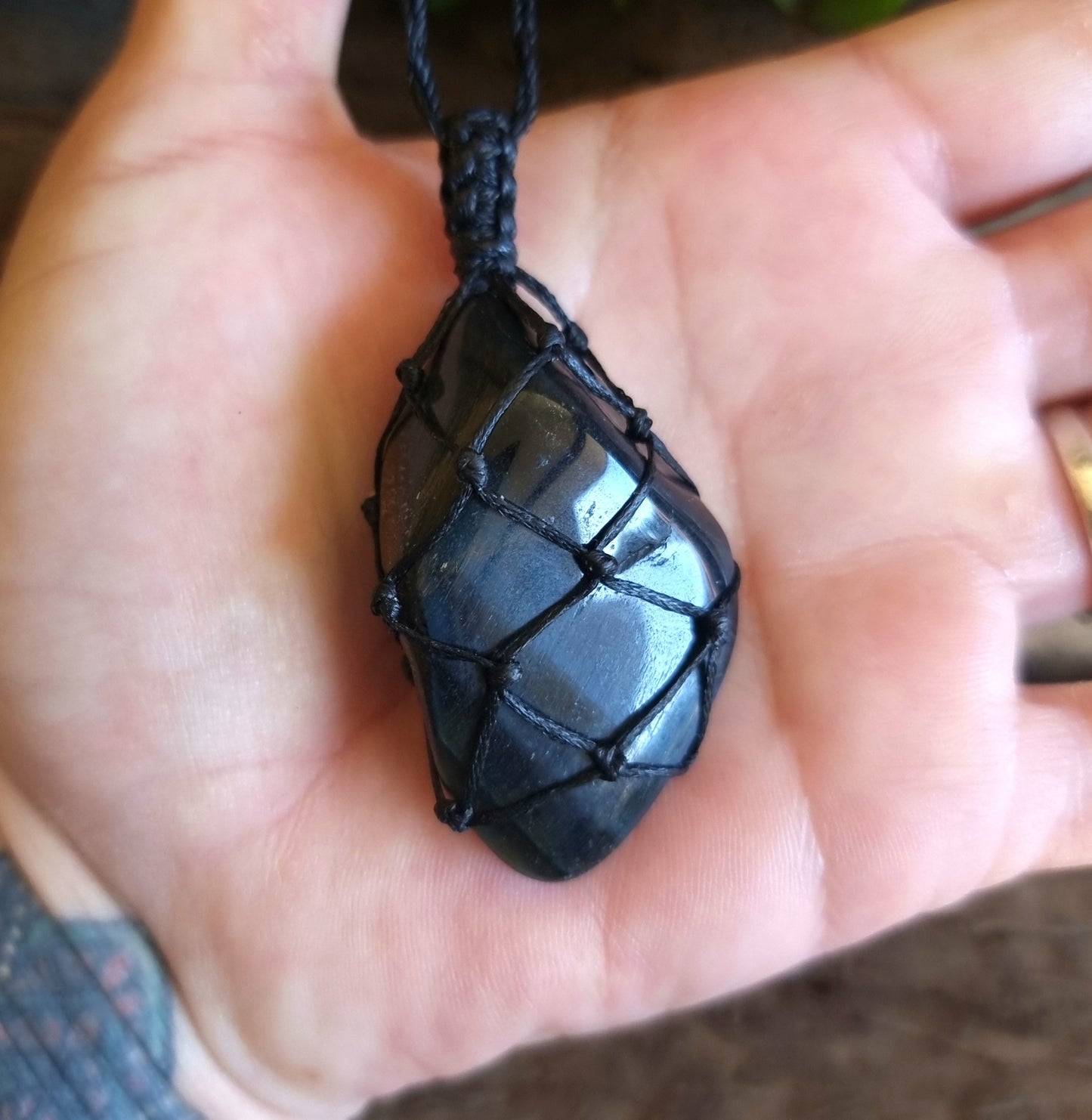 BLUE TIGERS EYE MACRAME NECKLACE - STRENGHT & PROTECTION