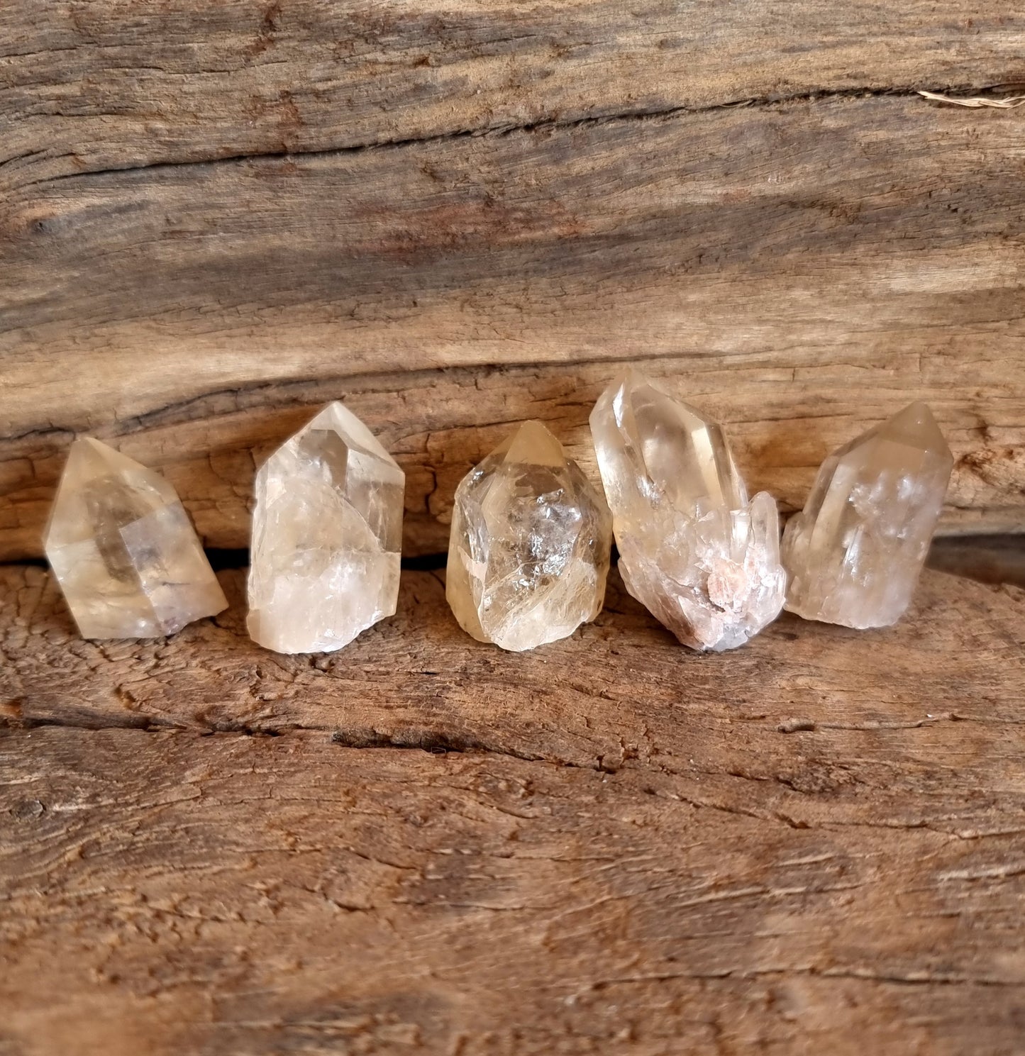 CITRINE ROUGH POINT 2-3cm - WEALTH & PROSPERITY