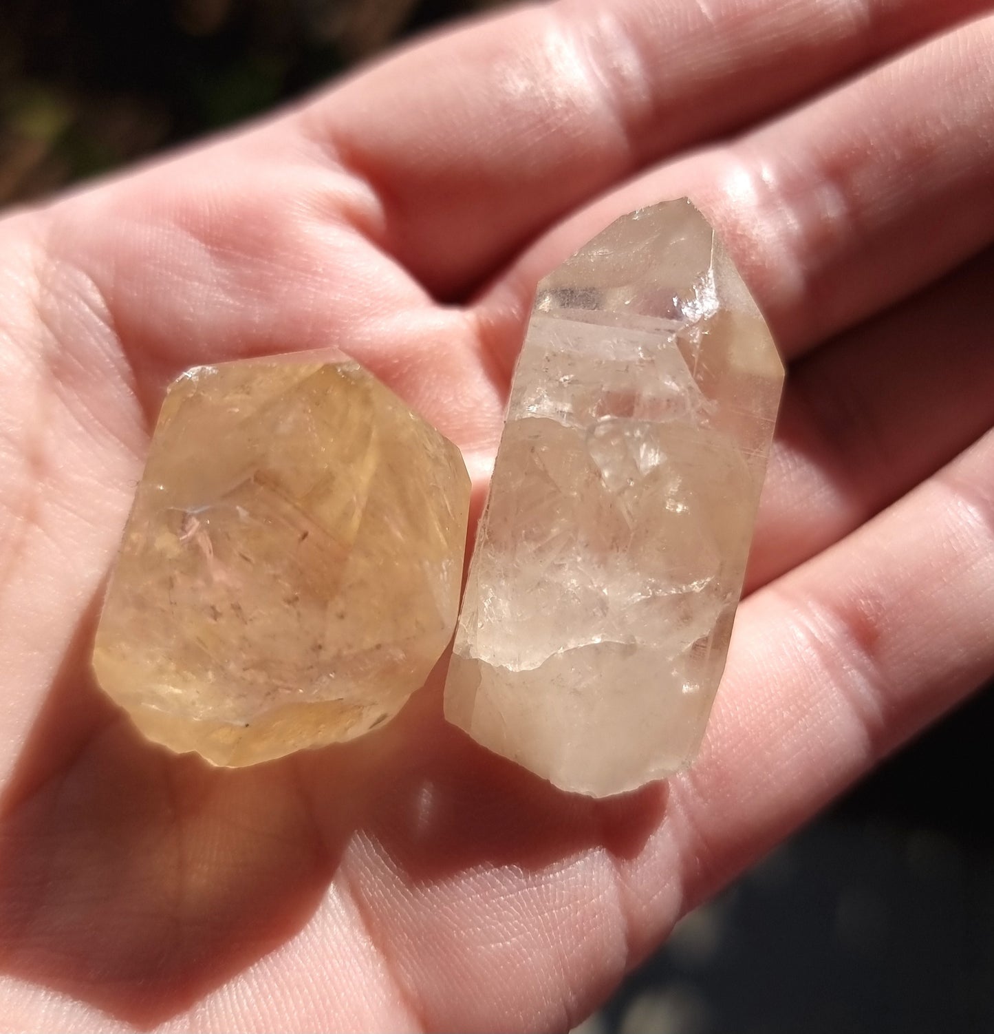 CITRINE ROUGH POINT 2-3cm - WEALTH & PROSPERITY