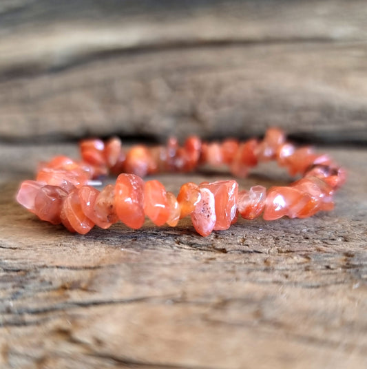 CARNELIAN CHIPPED BRACELET - PASSION & CREATIVITY