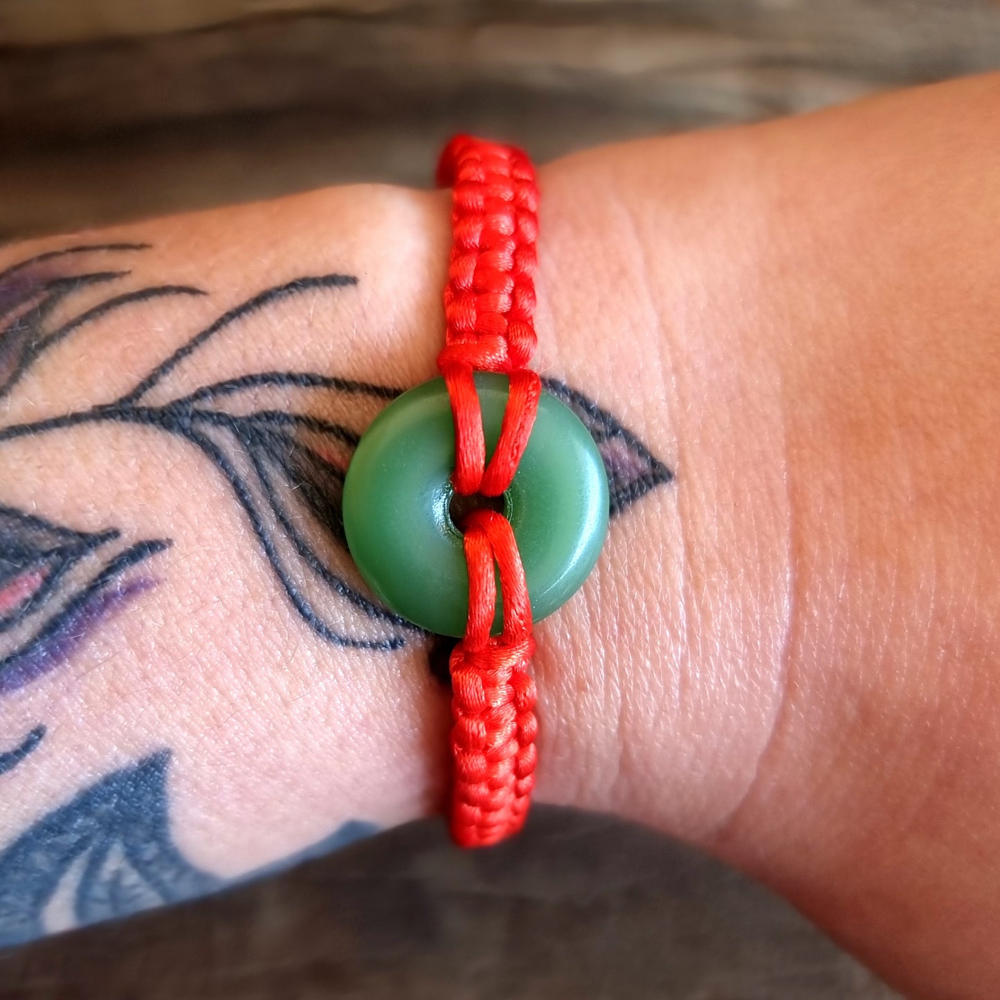 GREEN JADE PEACE BUCKLE RED ROPE WOVEN BRACELET - GOOD FORTUNE