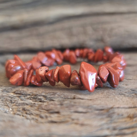 RED JASPER CHIPPED BRACELET - GROUNDING & PROTECTION