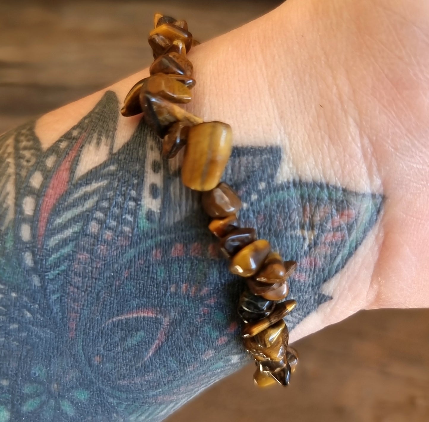 TIGER EYE CHIPPED BRACELET - PROTECTION & COURAGE