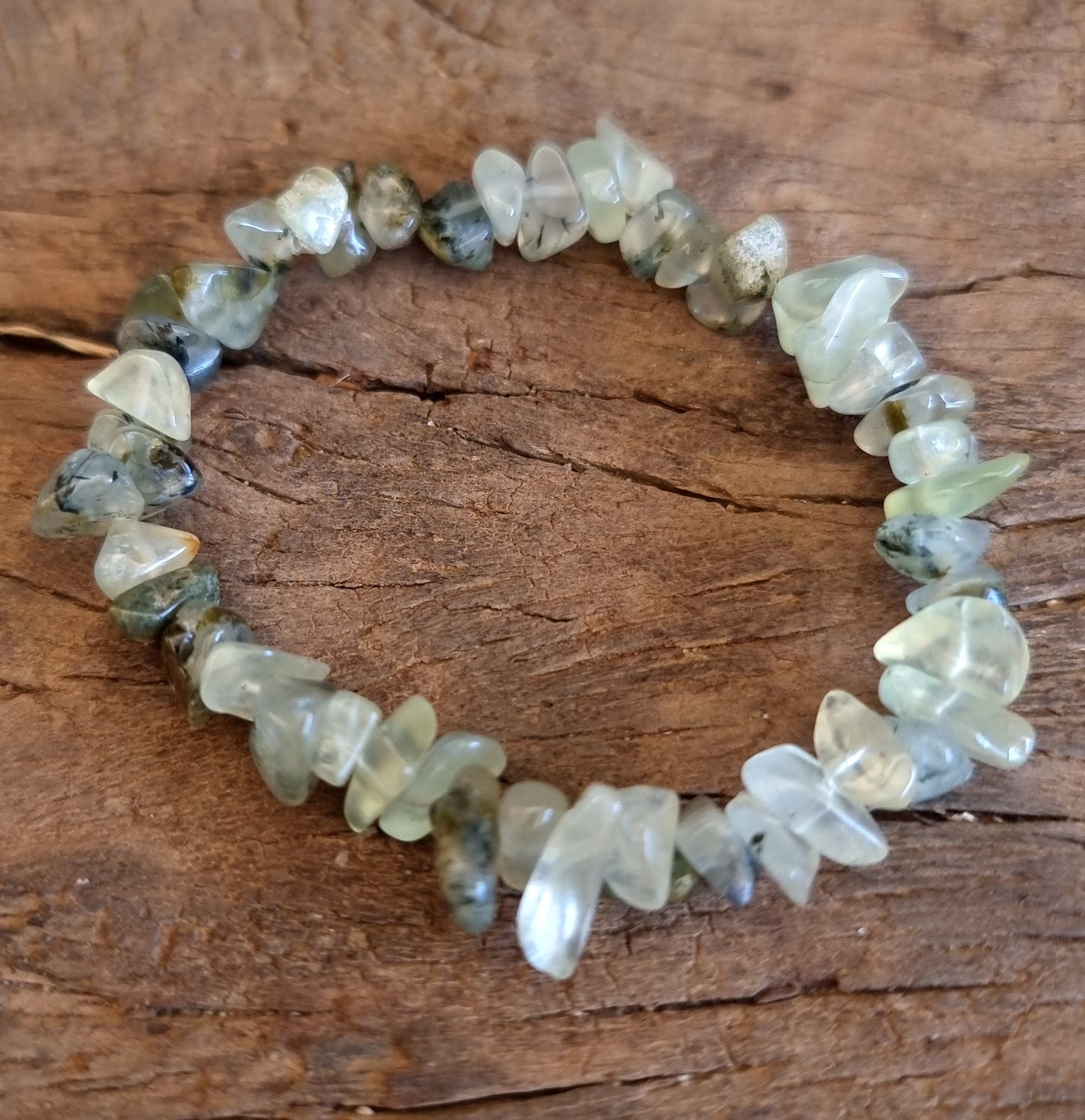 PREHNITE CHIPPED BRACELET - PURIFYING